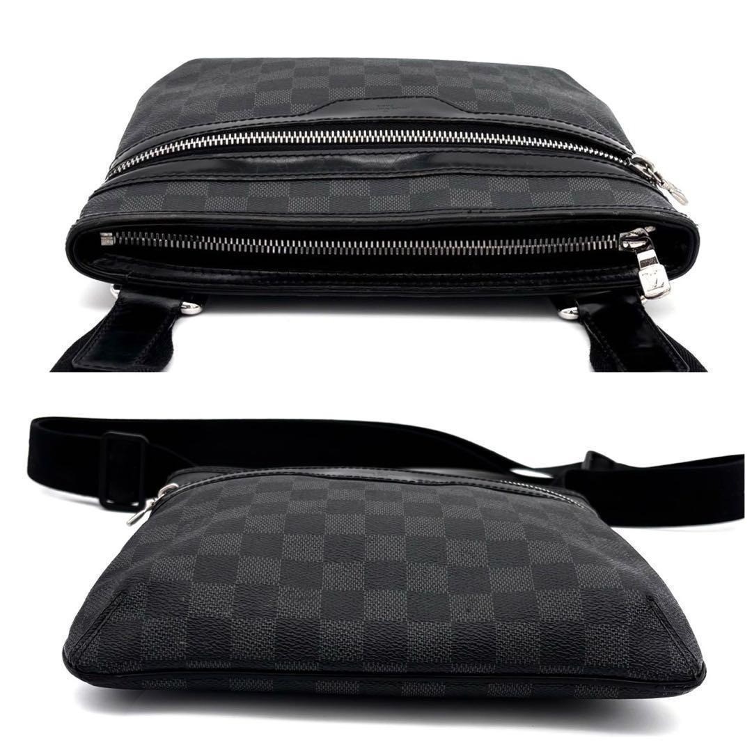 LOUIS VUITTON Damier Graphite Tomas Crossbody Shoulder Bag Black Men