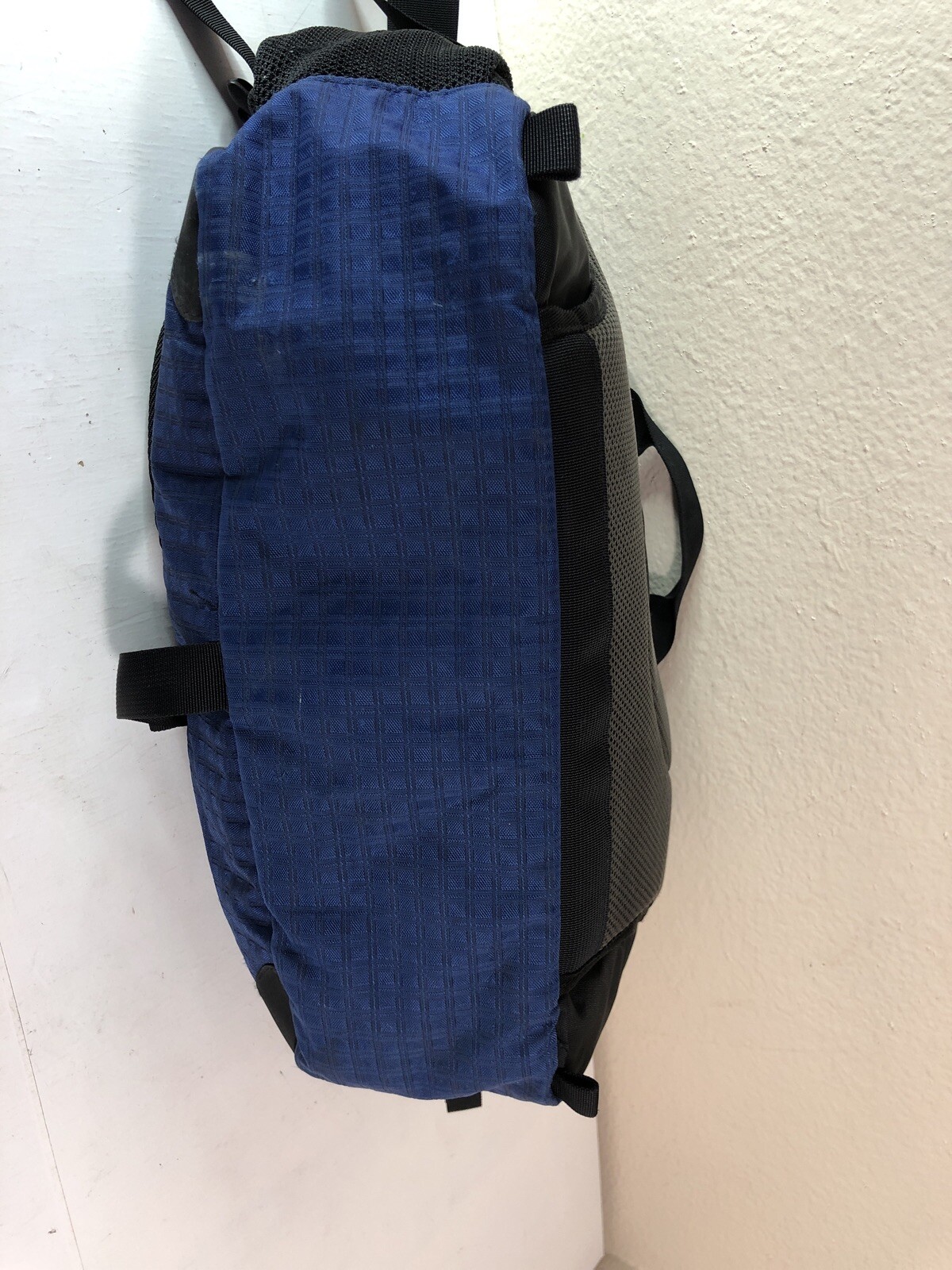 LL Bean messenger bike shoulder bag blue approx 16x10x5”
