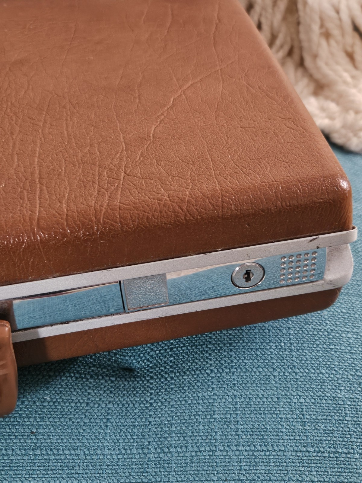 Vintage Samsonite Hard Shell Brown CLASSIC Document Bag Briefcase, 17”x12” Key