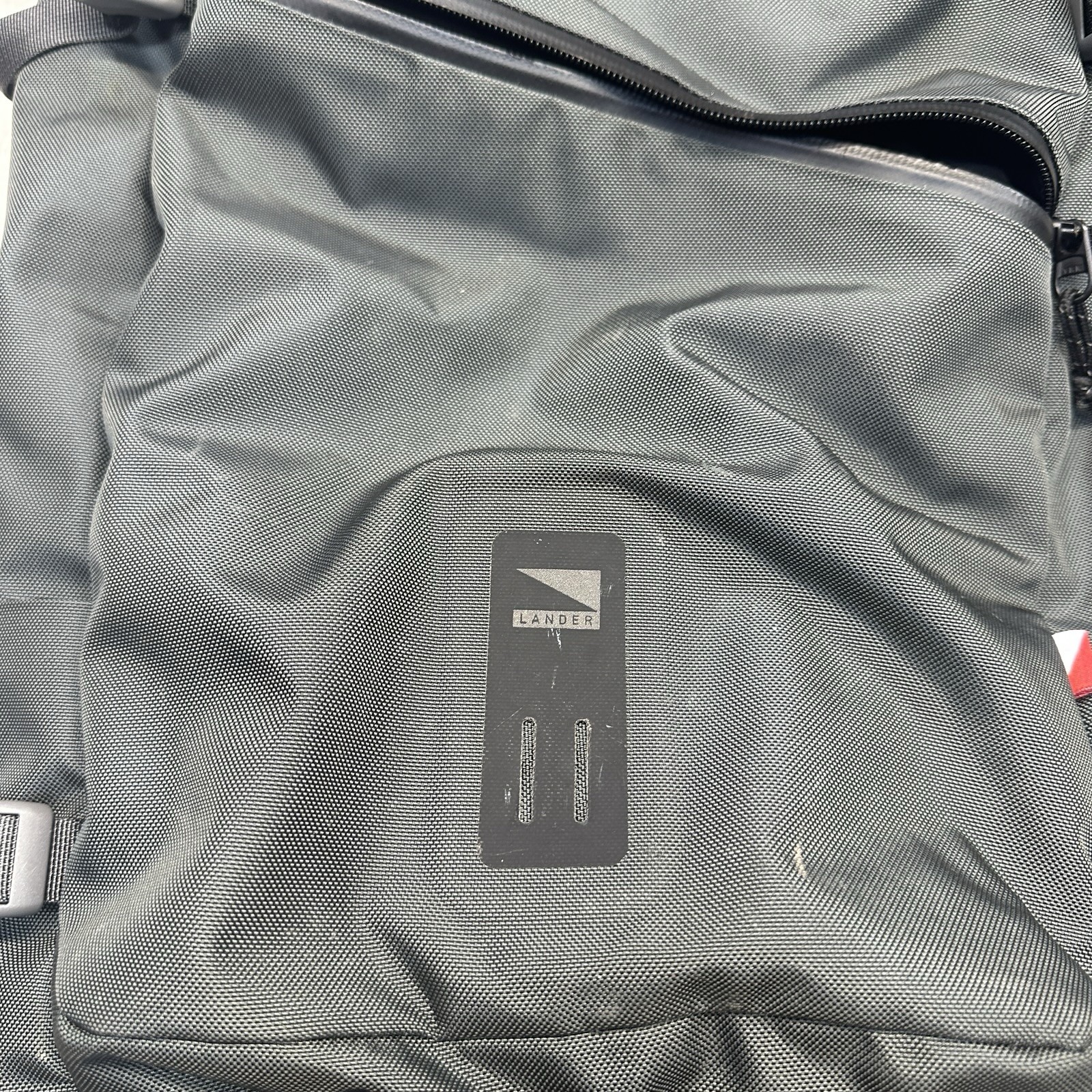 Lander Traveler Backpack Outdoor 19 Inch Computer Bag Crash pad computer protect