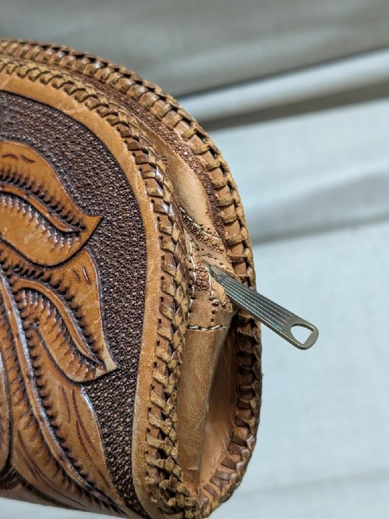 vintage TOOLED saddle bag WESTERN handcrafted leather tote 15″ toiletry clutch