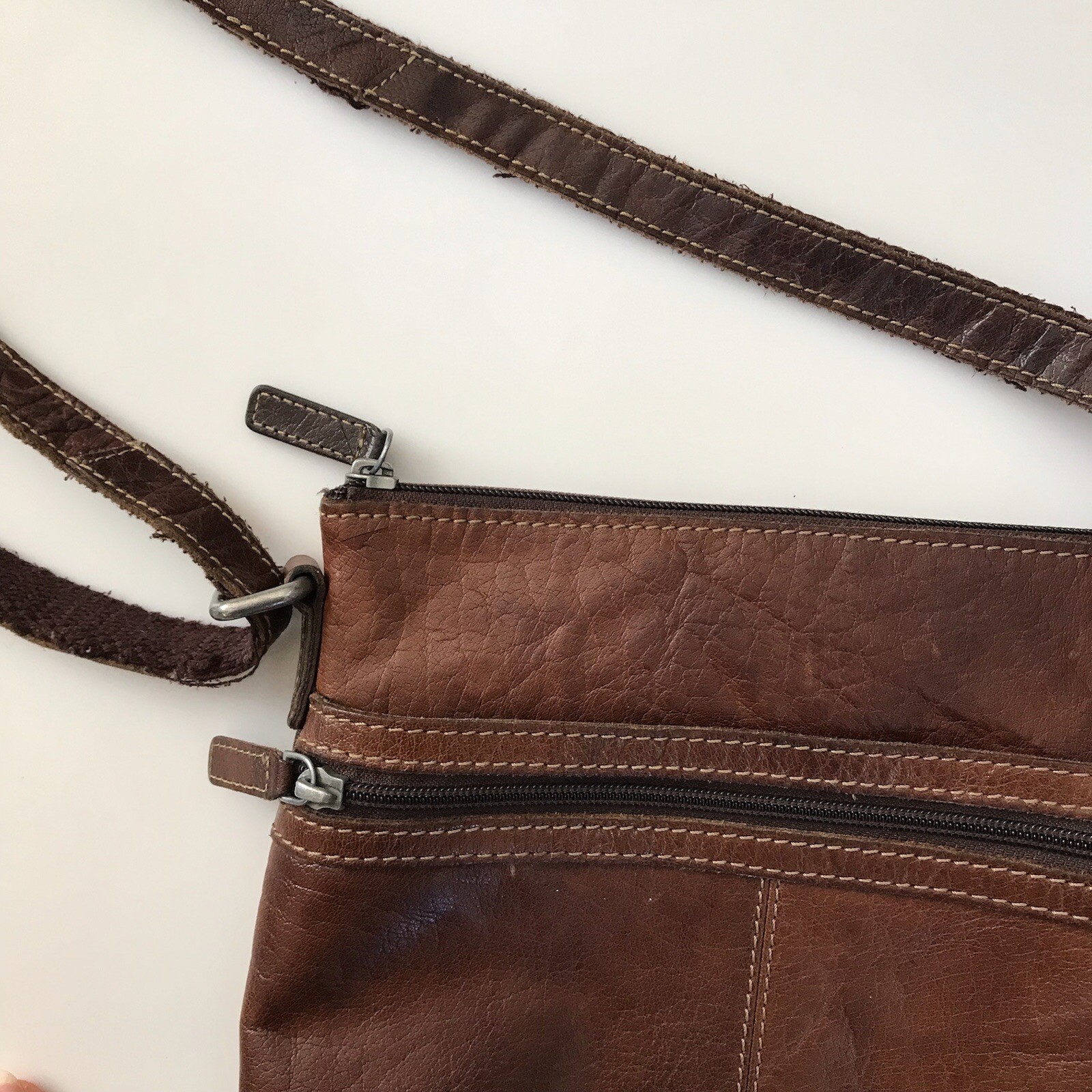 Jack Georges Crossbody Purse Bag Buffalo Leather Voyager Slim Brown Zip Pockets