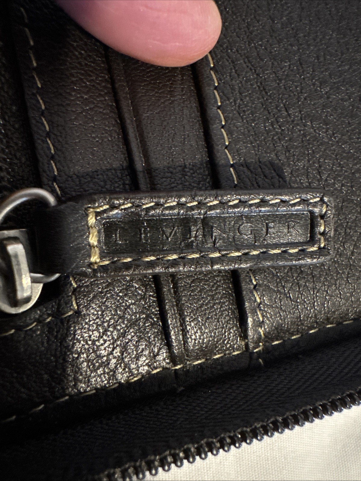 Levenger Zip-Around Black Premium Pebbled Leather Wallet Organizer Quality Lux