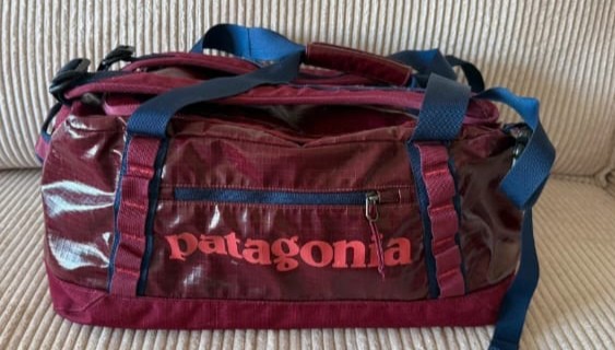 Patagonia Black Hole 45L Duffel Wine Red Dark Blue Orange Carry On MLC Cube