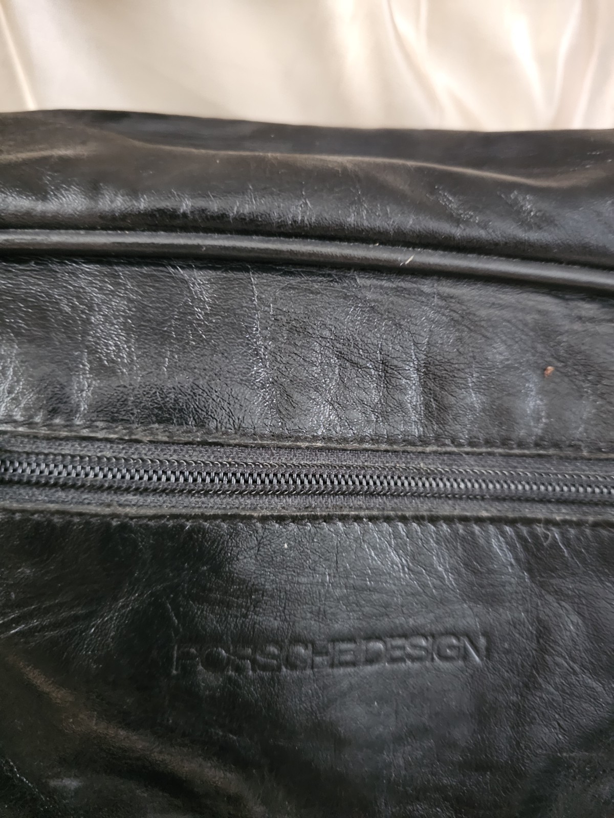 PORSCHE ORIGINAL Black Leather Messenger Shoulder Bag Zip Buckle Nylon Strap