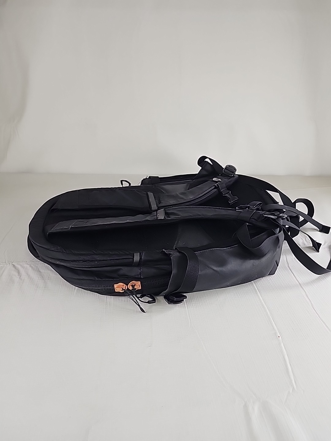 The North Face Recon Laptop Backpack Black Full Size Adult Hiking Commuting