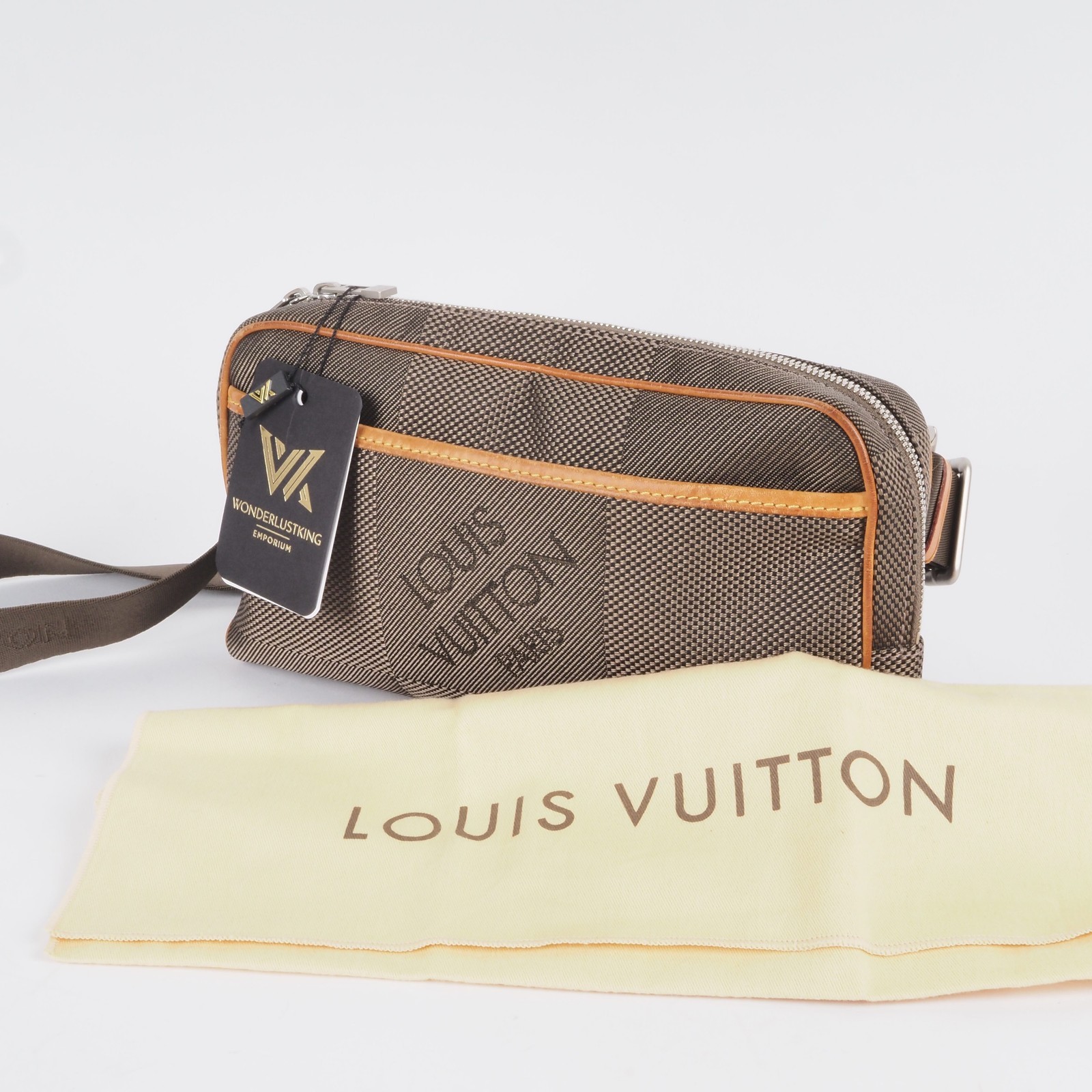 LOUIS VUITTON M93619 Acrobat Bumbag Damier Geant belt bag OP: 890€
