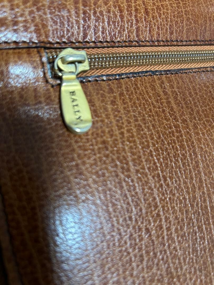 Authentic Bally Vintage Leather Business Bag 28.5cm x 42cm x 12cm**Optimized T