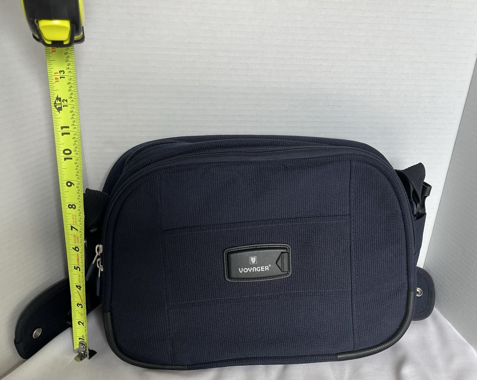 Voyager Navy Bag Luggage Bag Zip Closure Adjustable Shoulder Strap Hand Carry