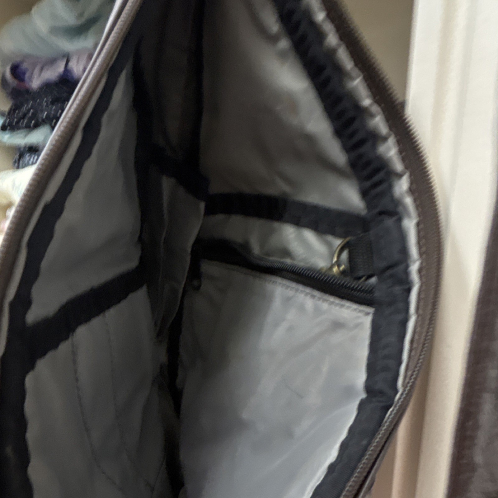 AmeriBag Brown Shoulder Bag Zip Closure Adjustable Strap Outer Pockets Lined