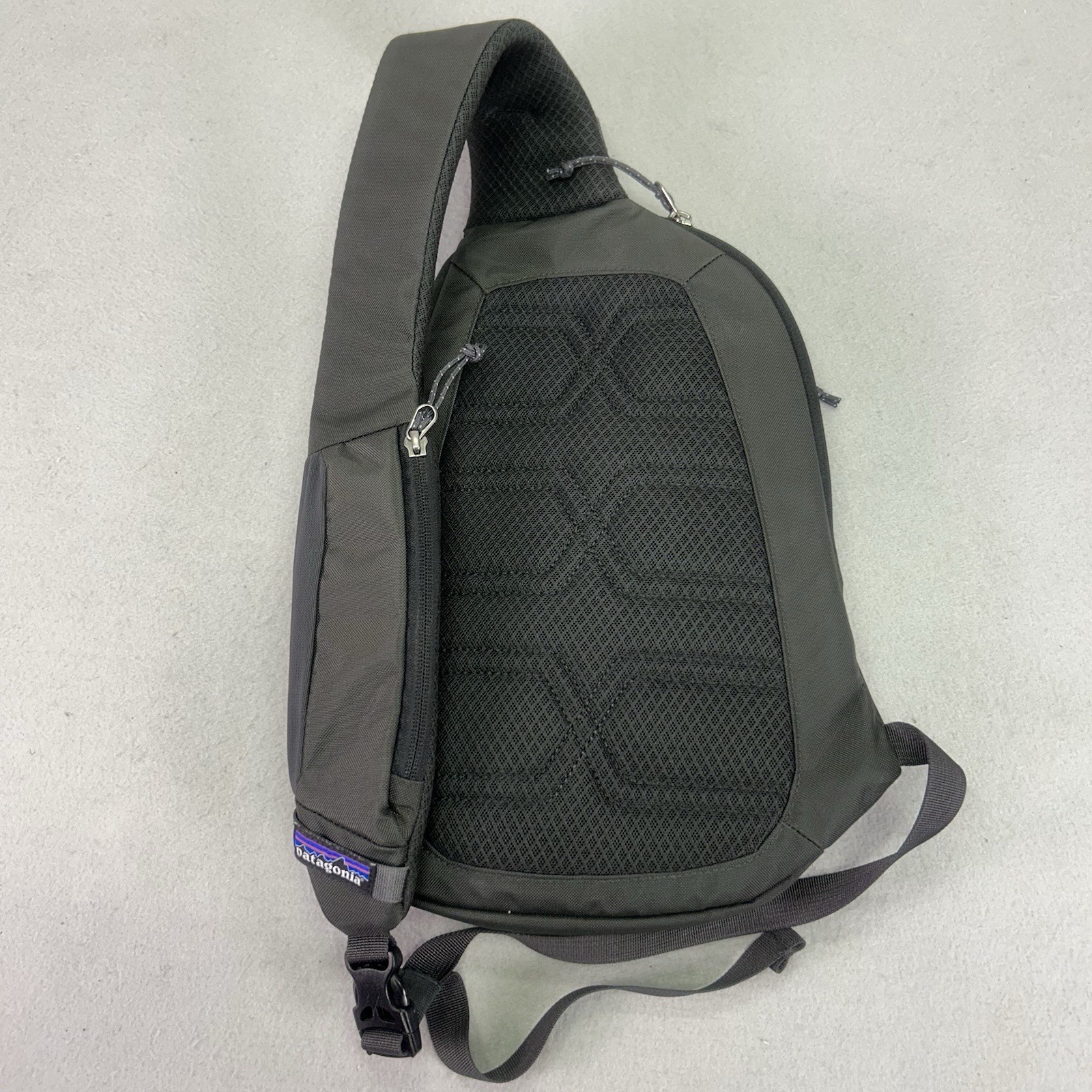 Patagonia Atom 8L Sling Shoulder Crossbody Hiking Camping Bag Forge Gray 48261