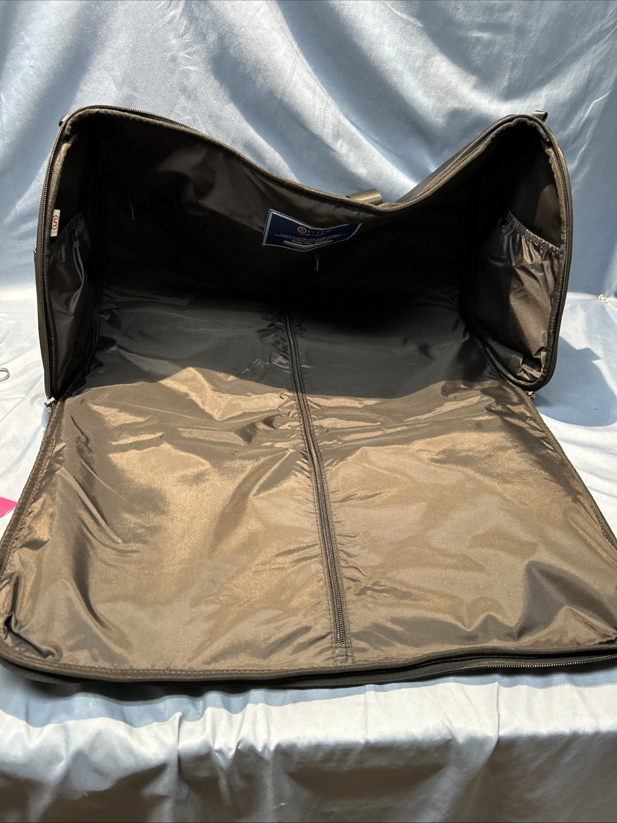 NOS Large Black Stitch Golf Garment Duffle Bag Branded Crystal Tree