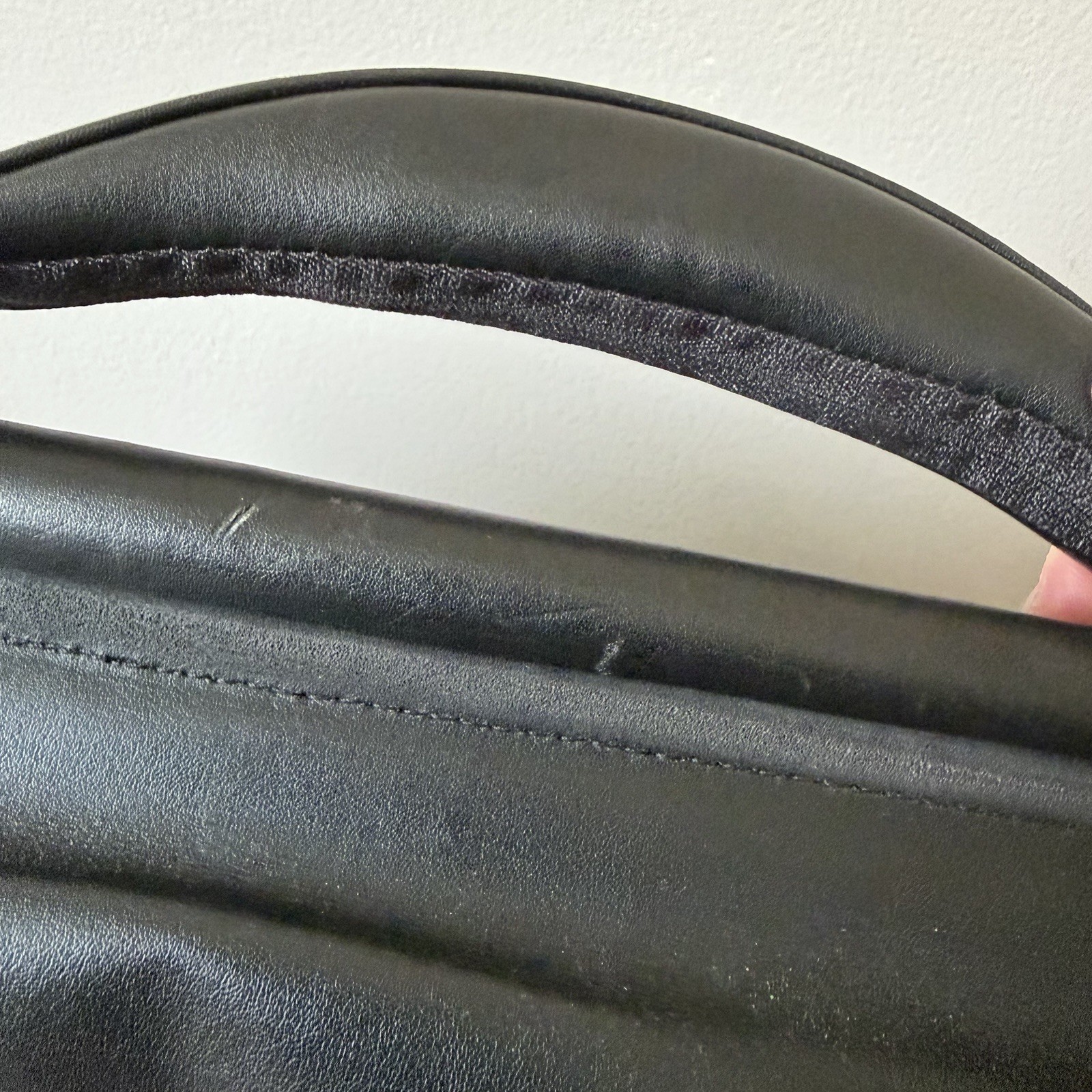 Toppers Black Briefcase/Document Case Push Lock Zip Top Handle Inner Pockets