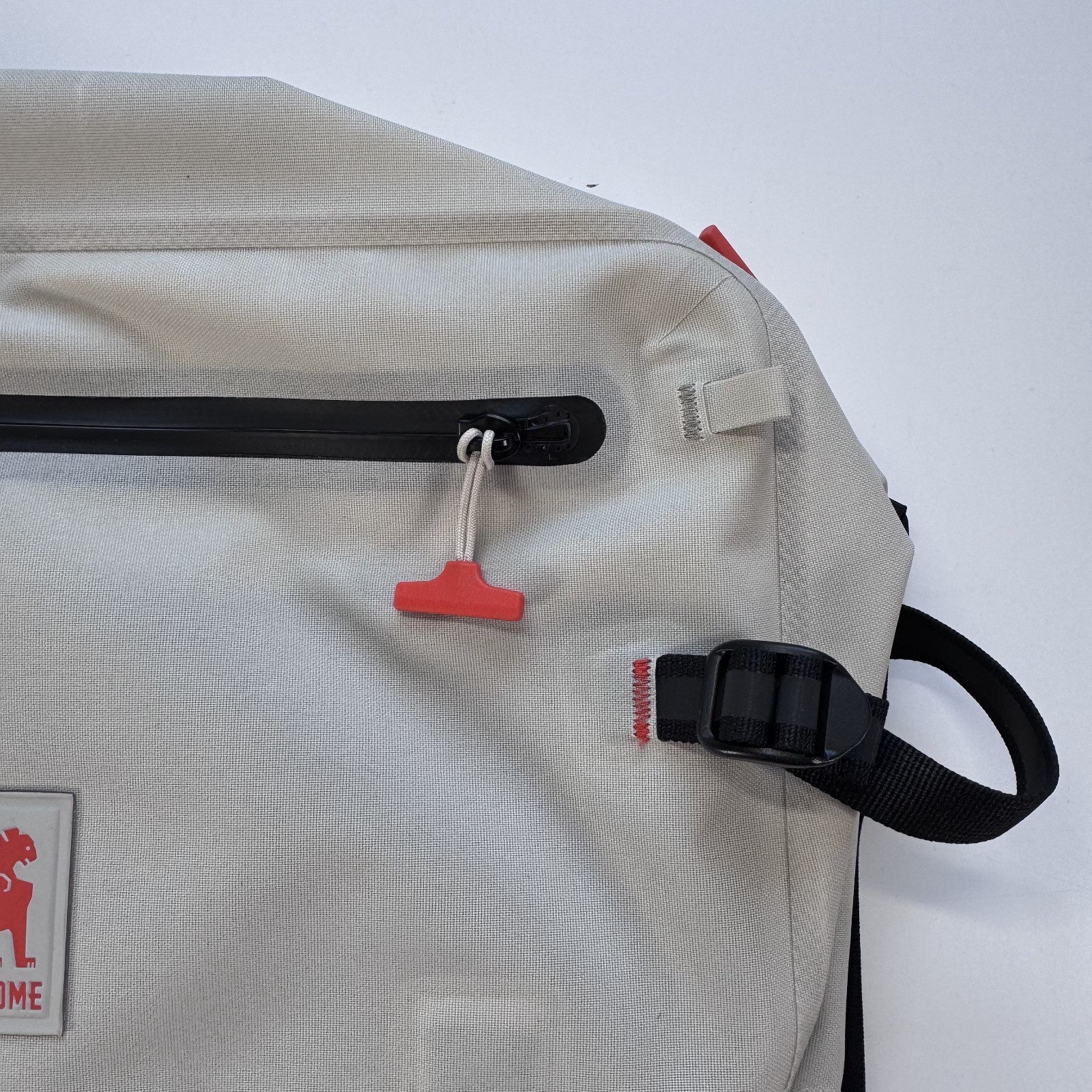 CHROME Industries Kadet Max WP Sling 15 Liter Adjustable White Waterproof