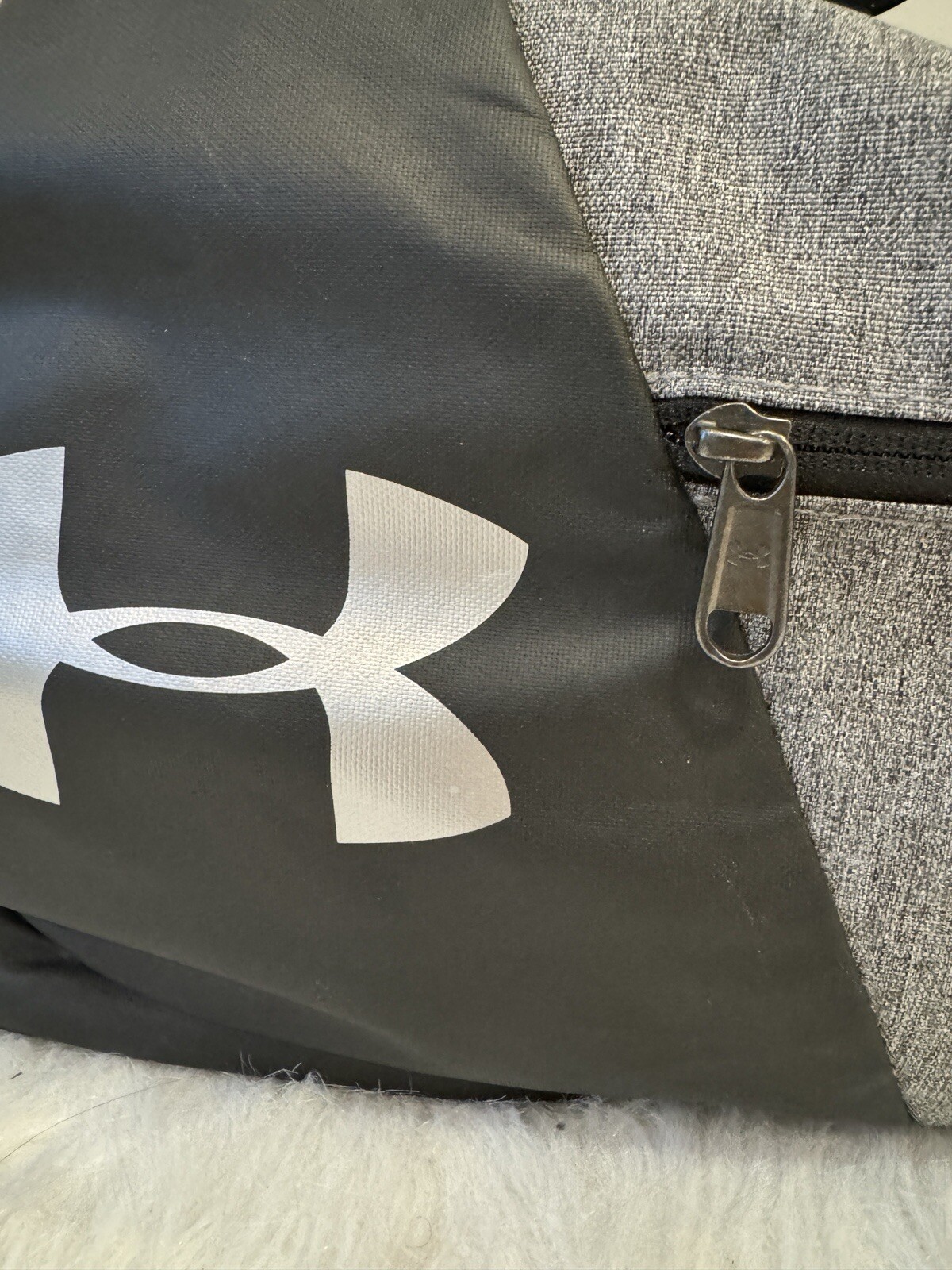 UNDER ARMOUR Men’s UA Undeniable 4.0 Duffle Bag Gym Graphite / Black