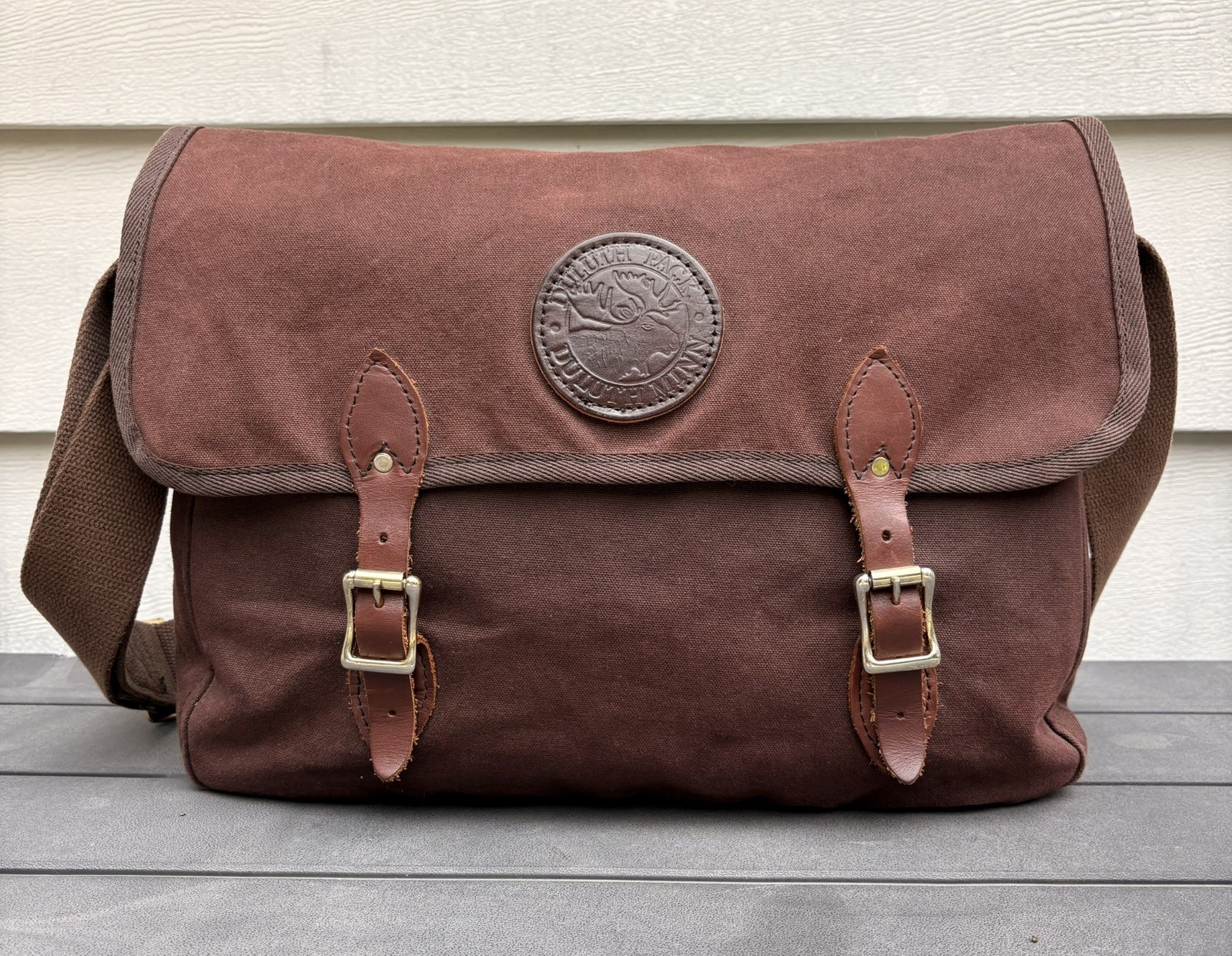 DULUTH PACK USA Classic Laptop Book Shoulder Crossbody Messenger Bag