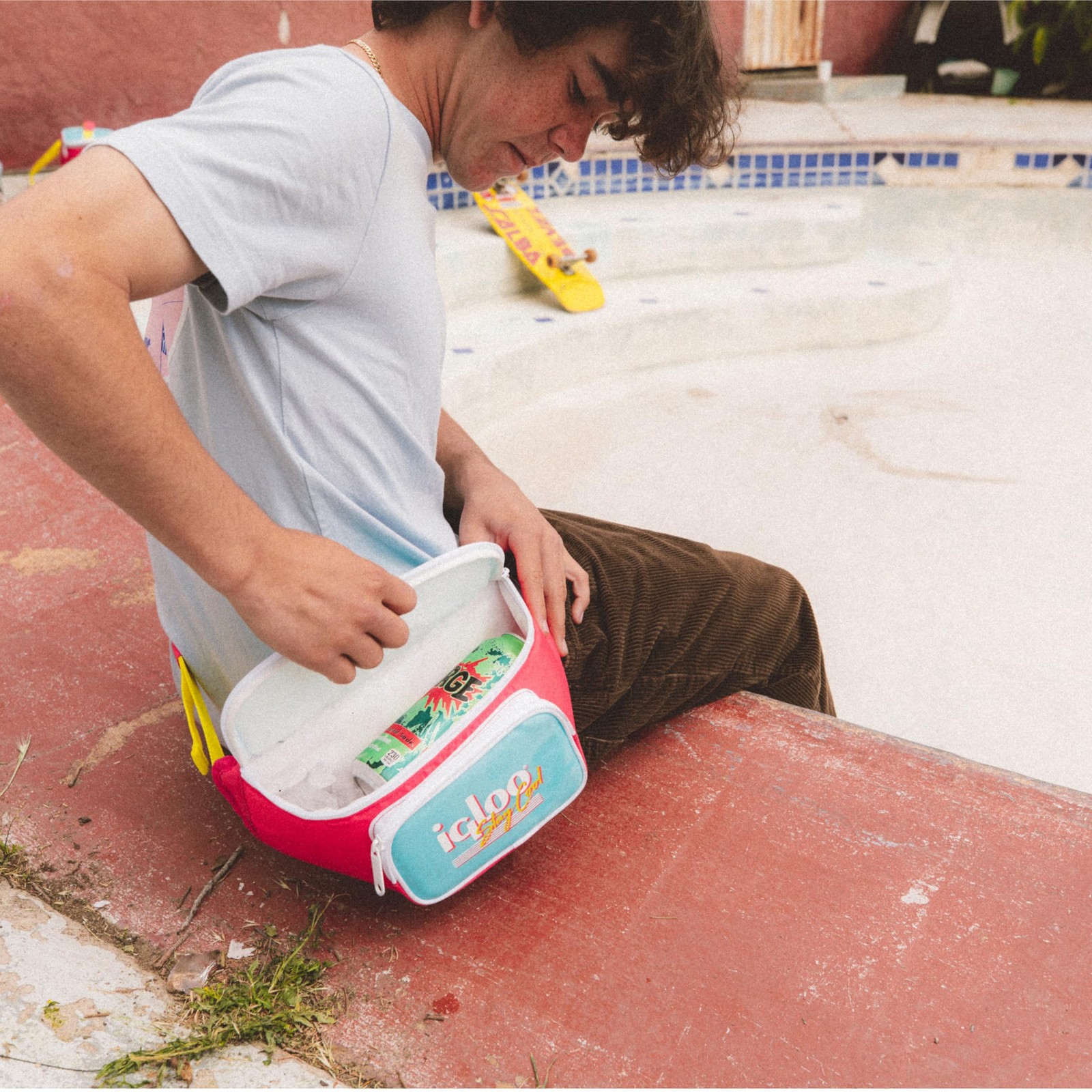 Jade Fanny Pack – Stylish, Lightweight, and Perfect for On-the-Go Adventures