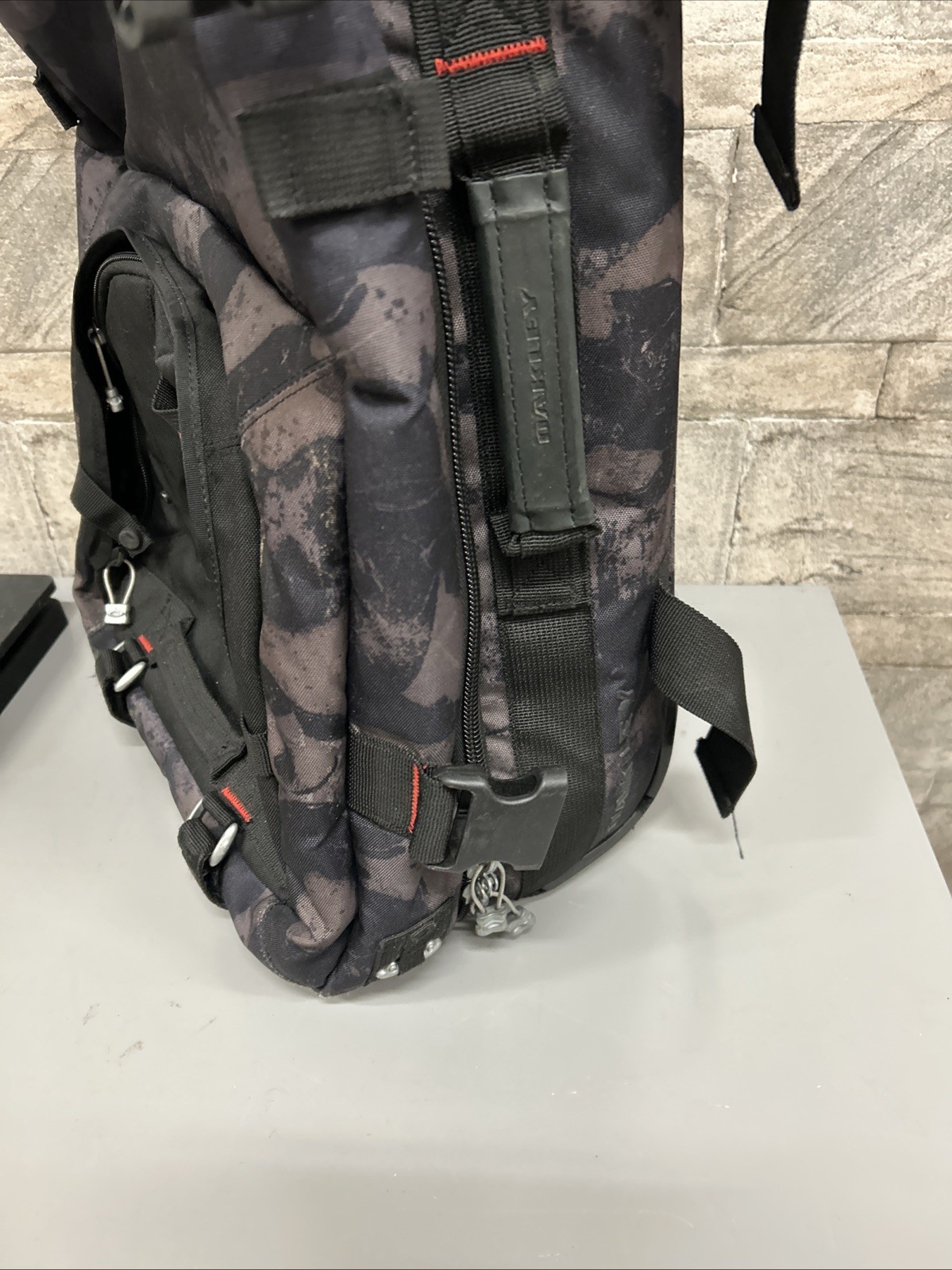 Oakley Tactical Field Gear Rolling Luggage Bag Night Camo RARE