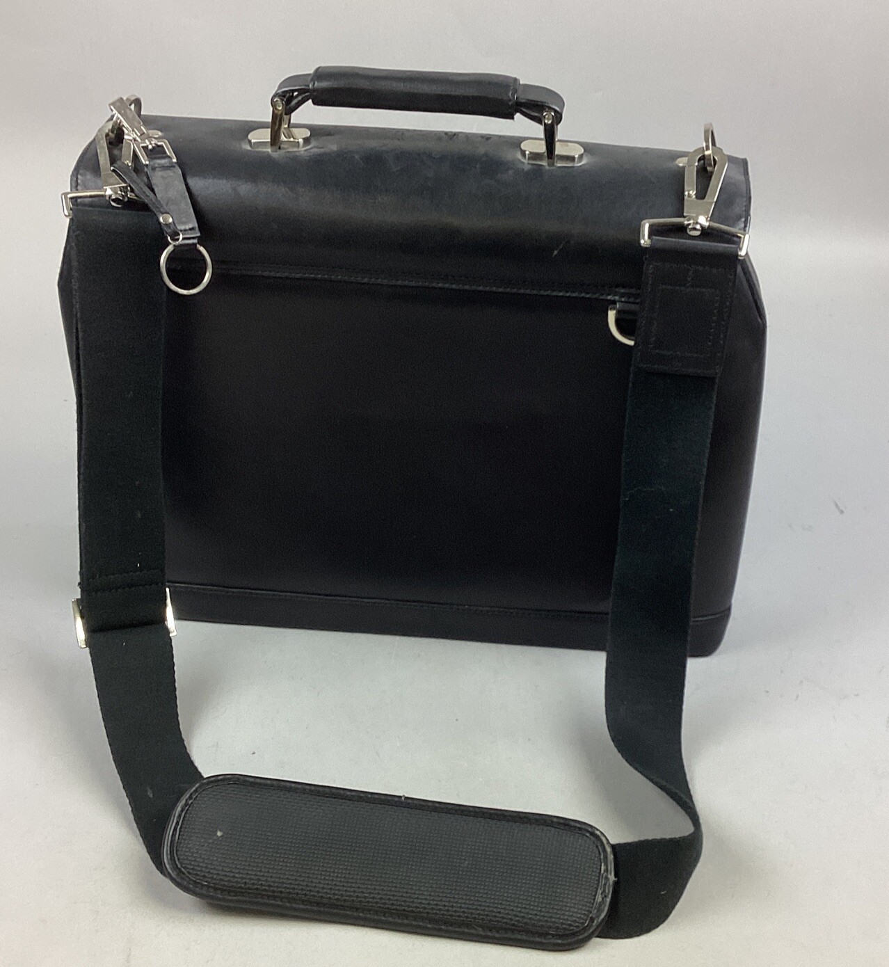 Kenneth Cole Black Leather Briefcase Laptop Satchel Bag