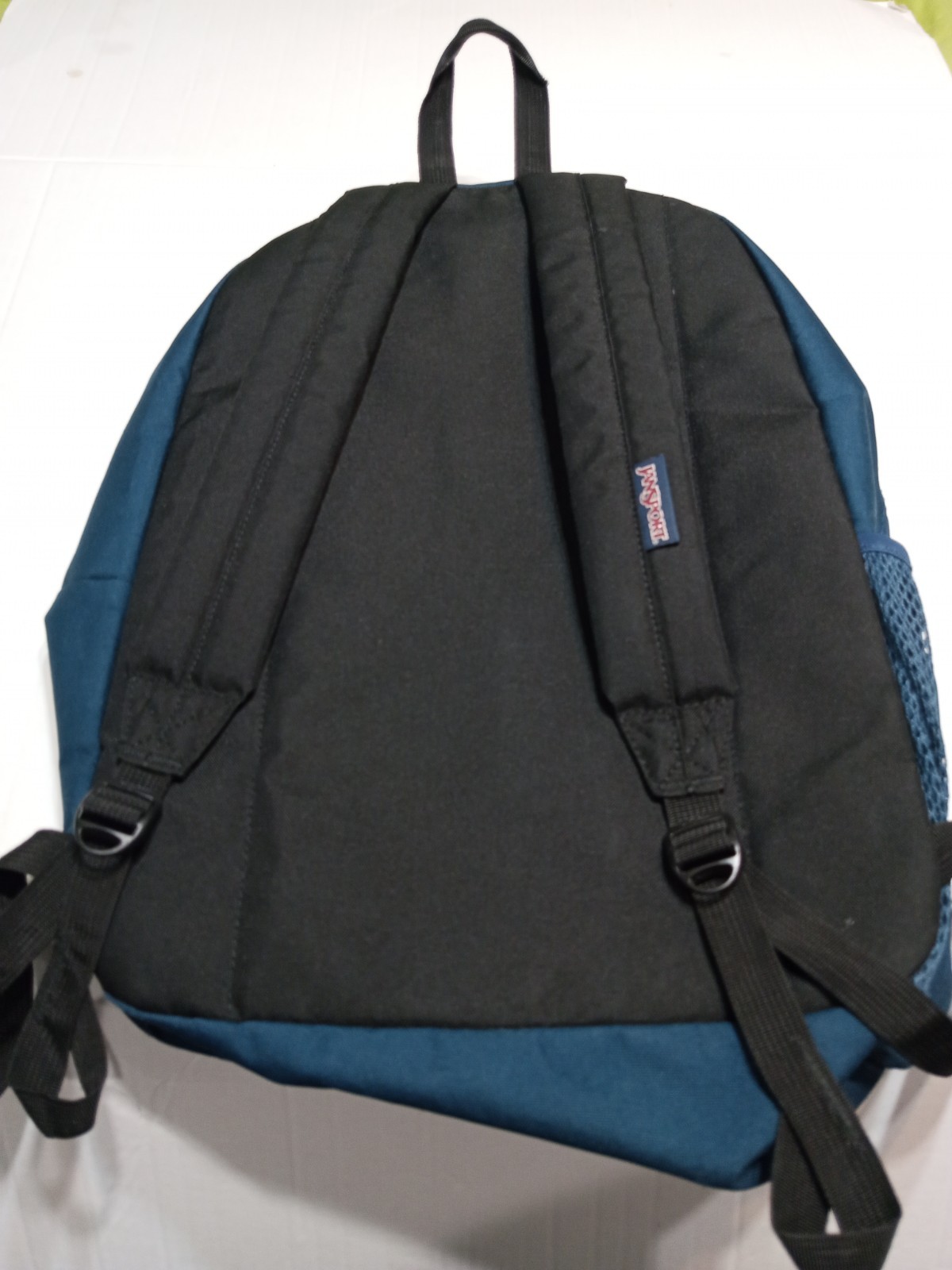 JanSport JS0A47LW Cross Town Backpack 1587 cu in 26L 17 x 12.5 x 6
