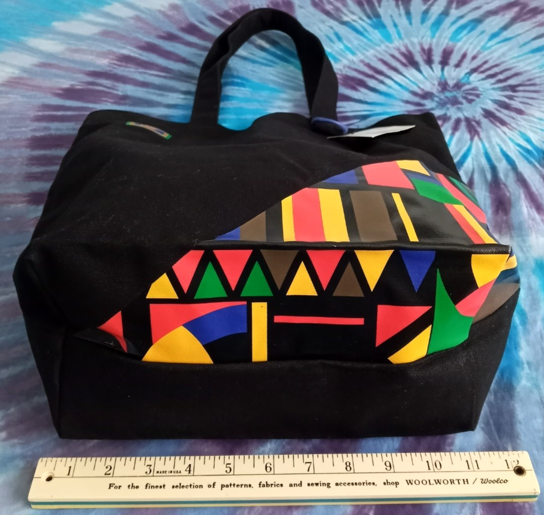 RARE Nike URBAN JUNGLE Heritage CANVAS TOTE BAG Black MULTICOLOR GRAPHICS Peace