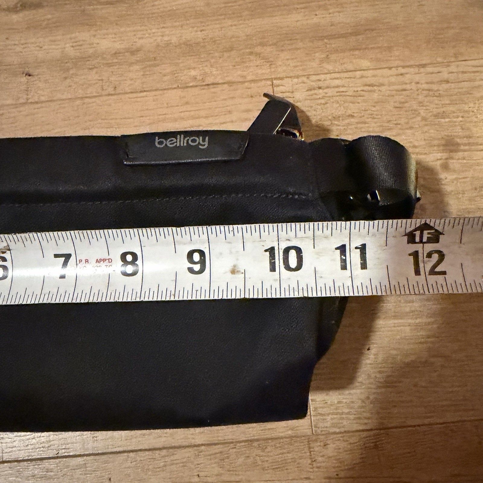 Bellroy Sling Bag Mini 4L Black Crossbody Travel Everyday Carry EDC Excellent