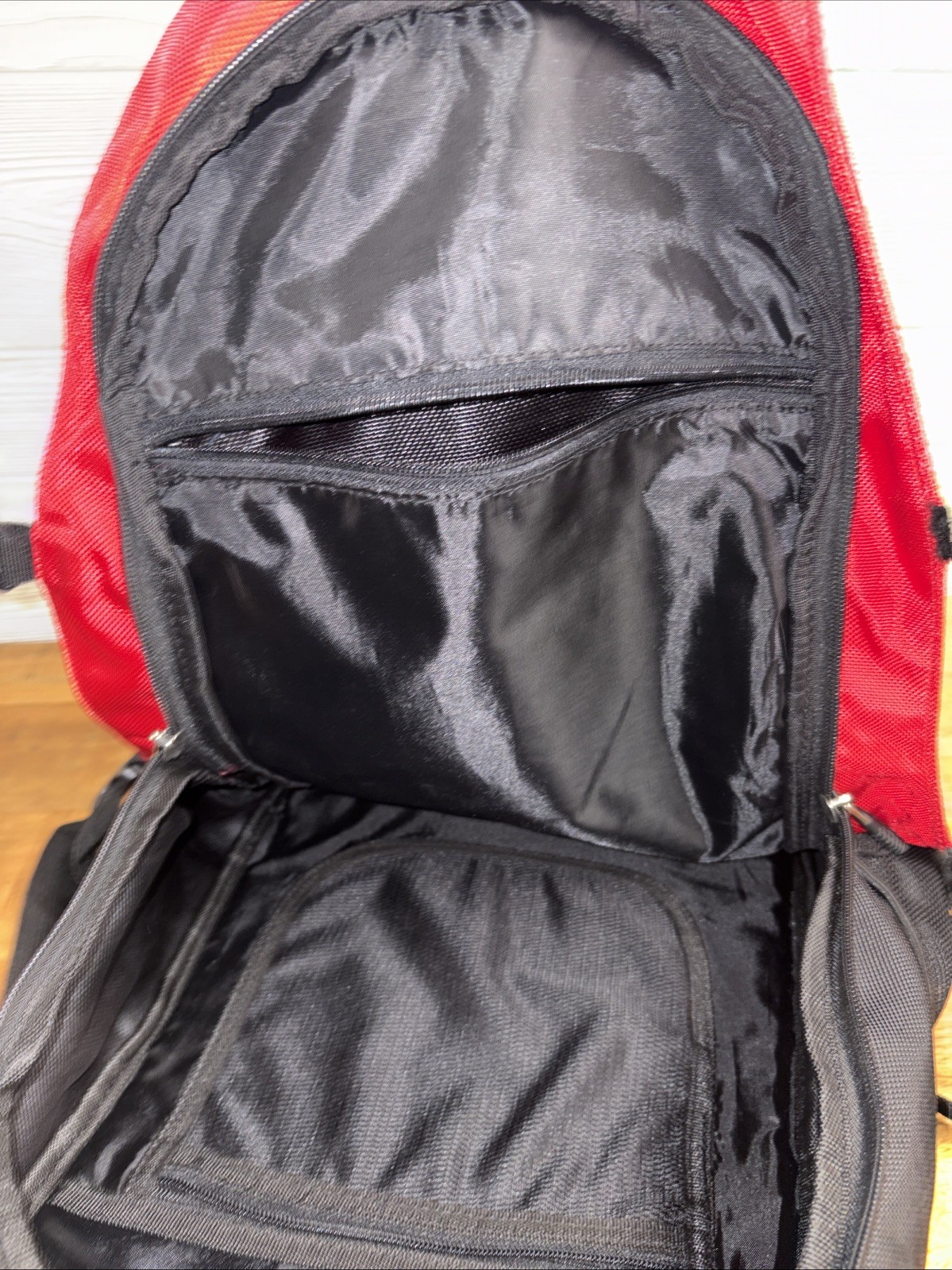 Oakley Icon Backpack 00s Y2K Vintage Used Red And Black does Have 2 Broken Clips