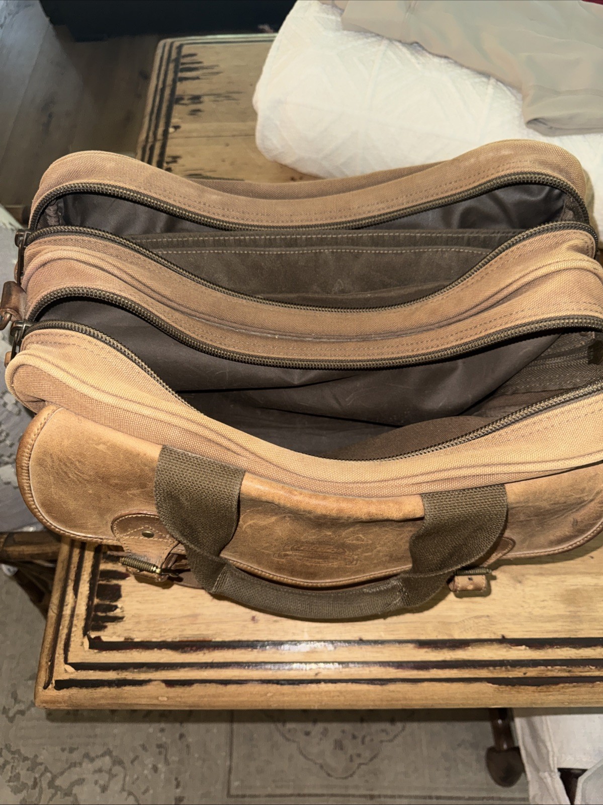 Cabela’s Brown Canvas & Leather Fishing Hunting Camping Large Travel Luggage Bag