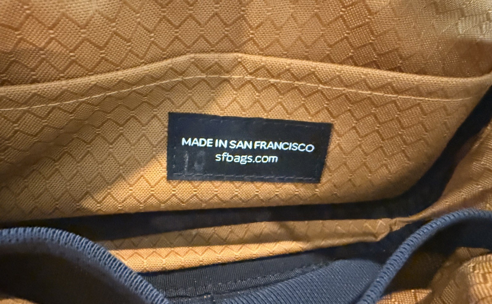 Waterfield Designs Shinjuku Sling