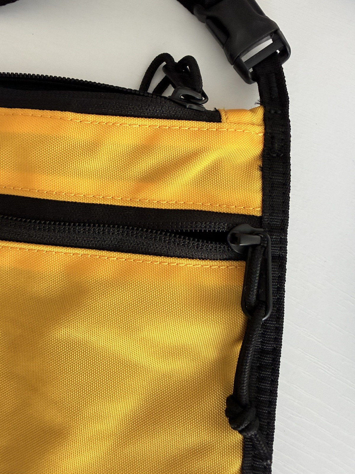 THE BROWN BUFFALO Nylon Shoulder Bag Packersling STORMPROOF TBB Sample Bag