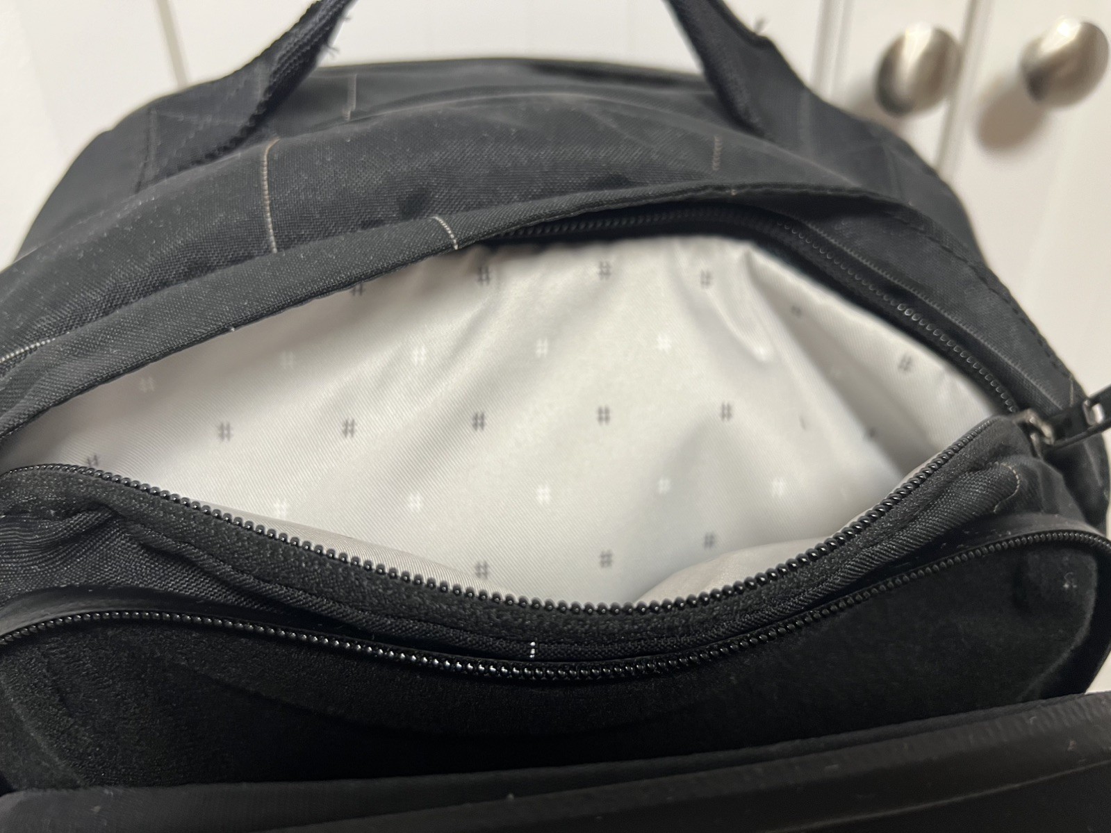 Lululemon Cruiser Backpack bag 22L Rare Out Of Print. Pin stripes. Complete
