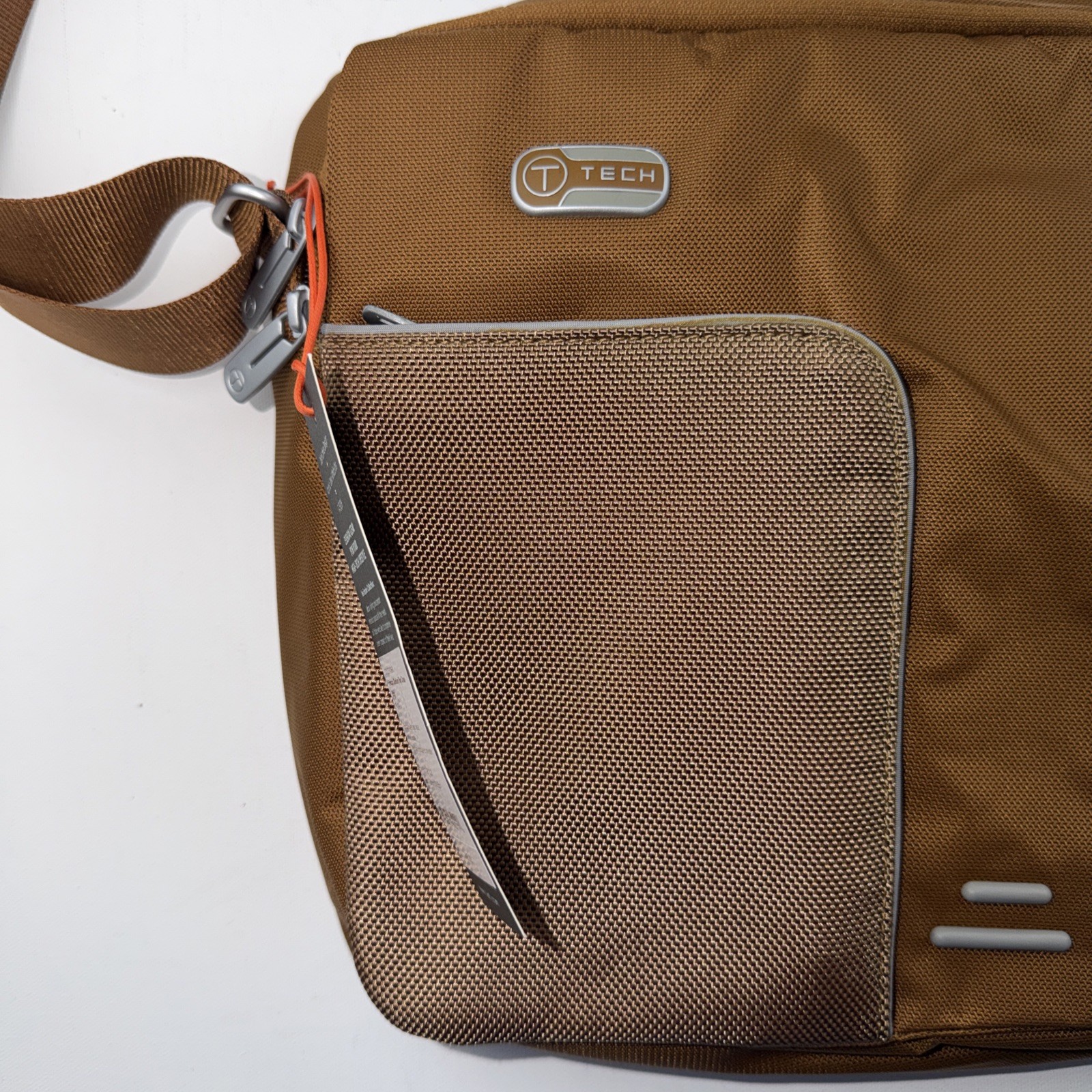Tumi T-Tech Crossbody Sling Pack Messenger Travel Bag Brown Style 57436RU