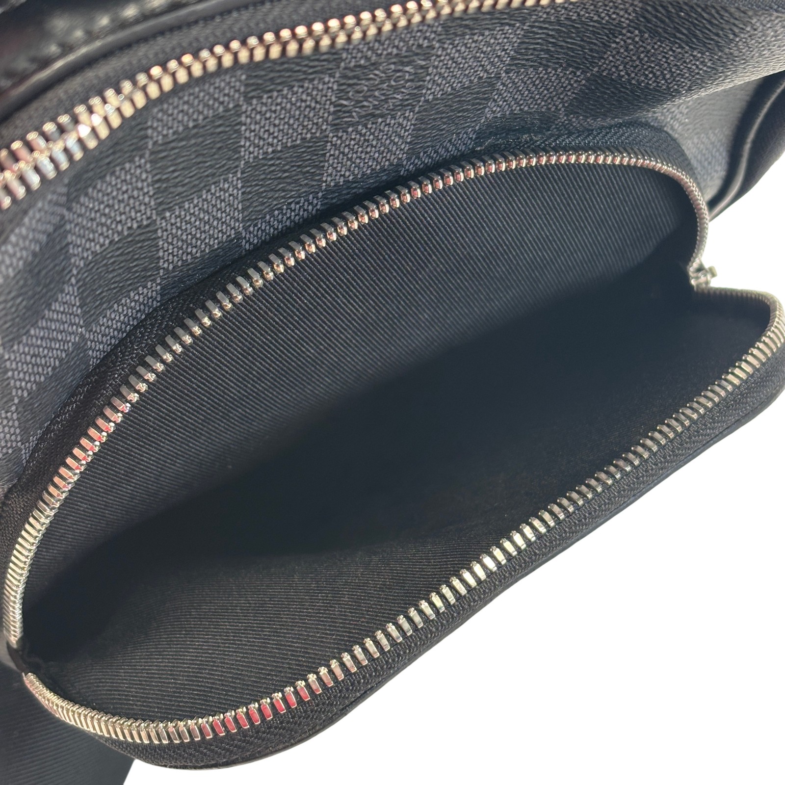 Louis Vuitton Avenue Slingbag Damier Graphite Canvas Men’s Shoulder Bag