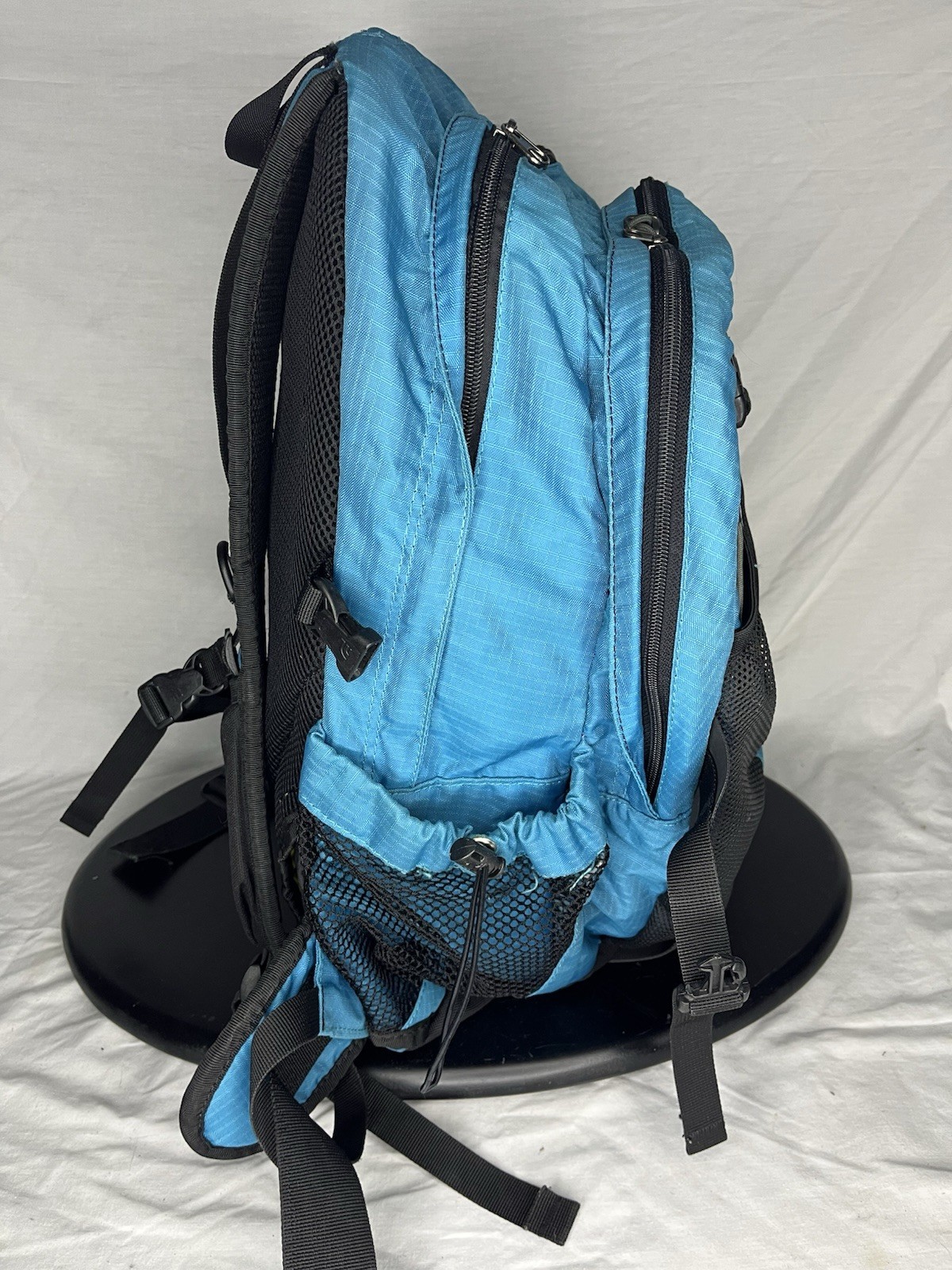 The North Face Recon Backpack Laptop Pocket Gray Blue School Outdoor Hiking
