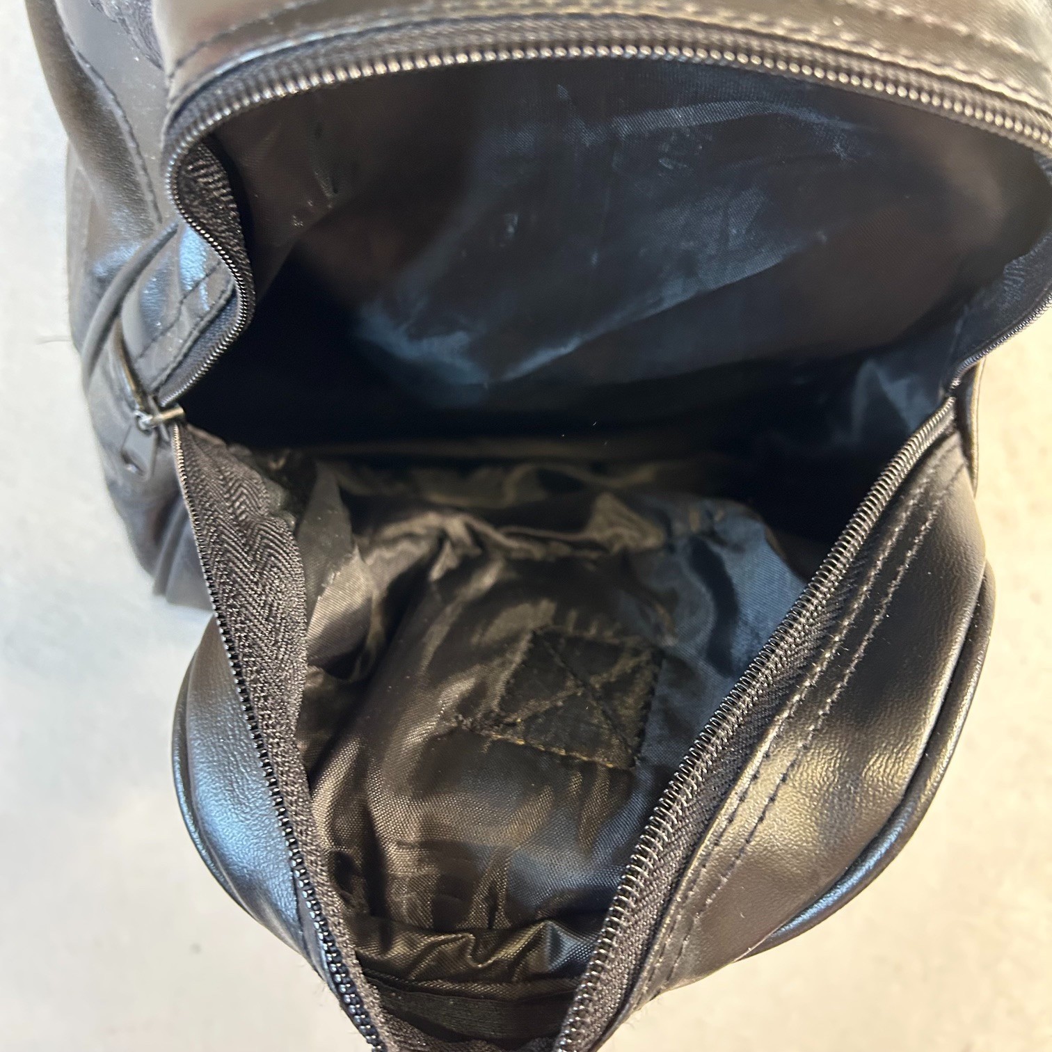 Vintage Genuine Leather Quilted Small Gym Weekender Travel Overnight Duffle Bag