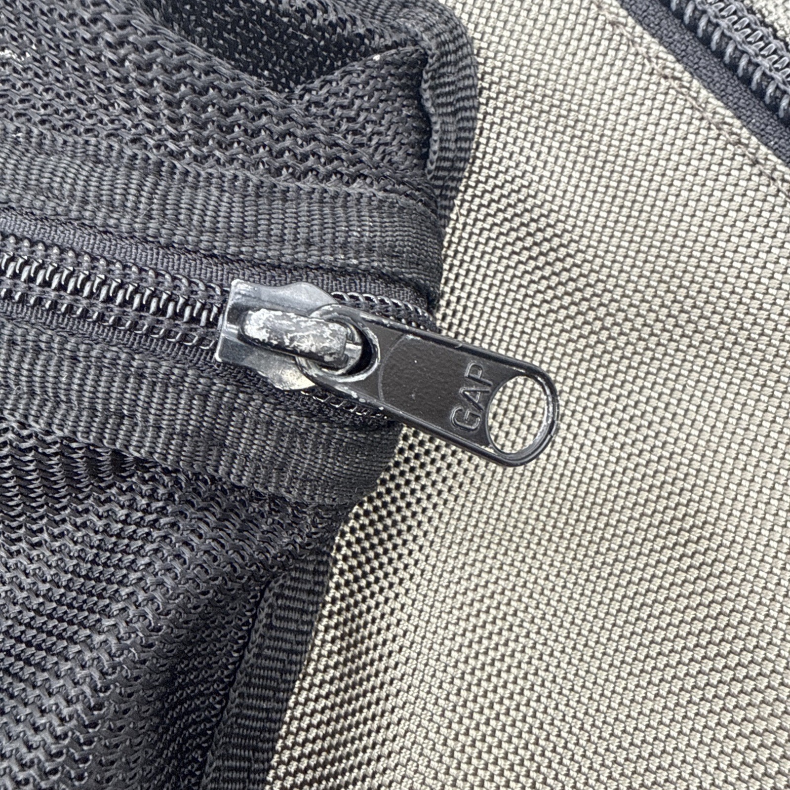 Vtg GAP 2001 Sling Bag Y2K Single Strap Crossbody Shoulder Backpack Gray Bag