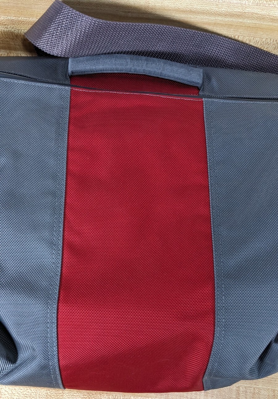 Timbuk2 Messenger Bag Briefcase Laptop Padded Pockets Push Lock Red Gray Canvas