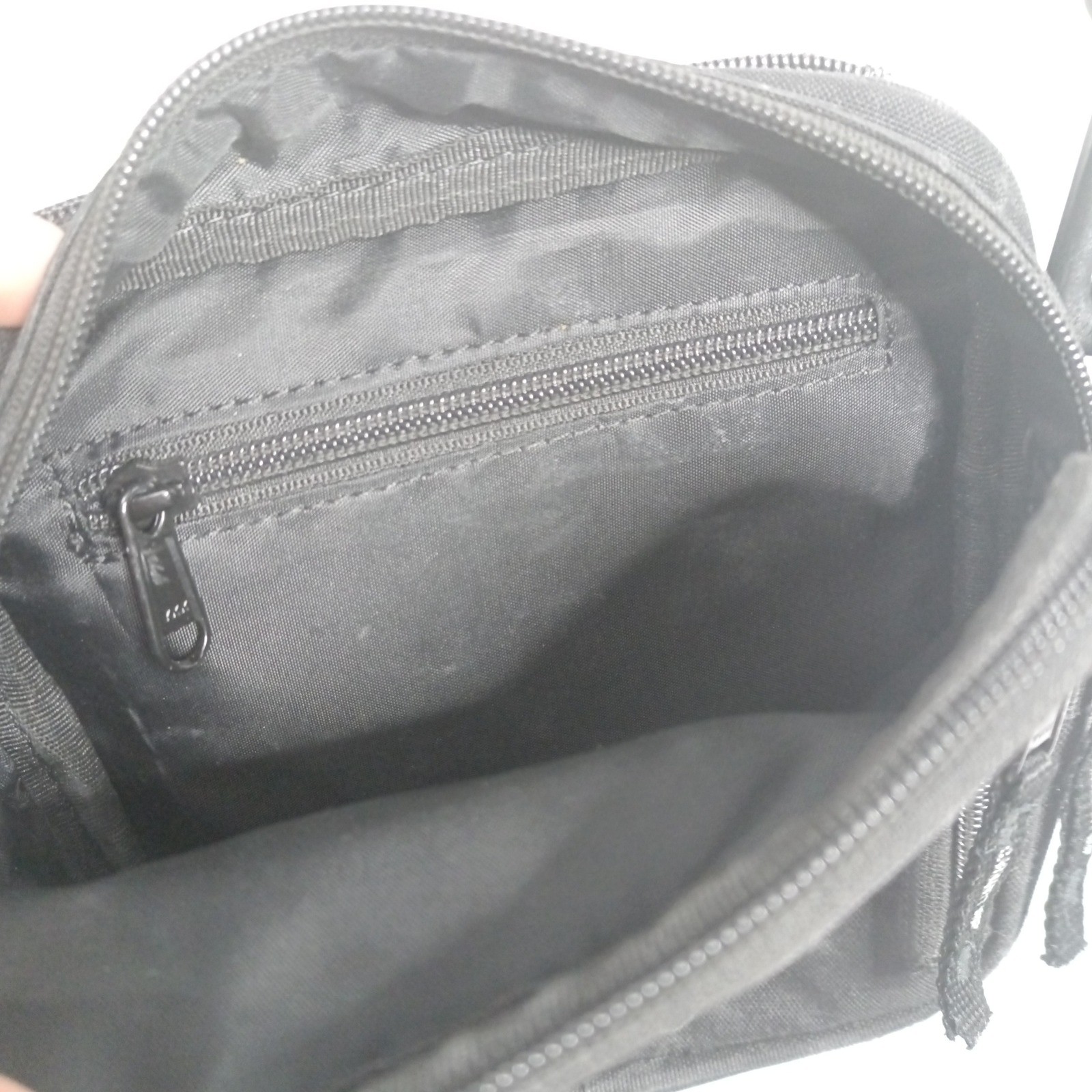 Carhartt WIP Essentials Bag Black Crossbody Shoulder Messenger Bag a7