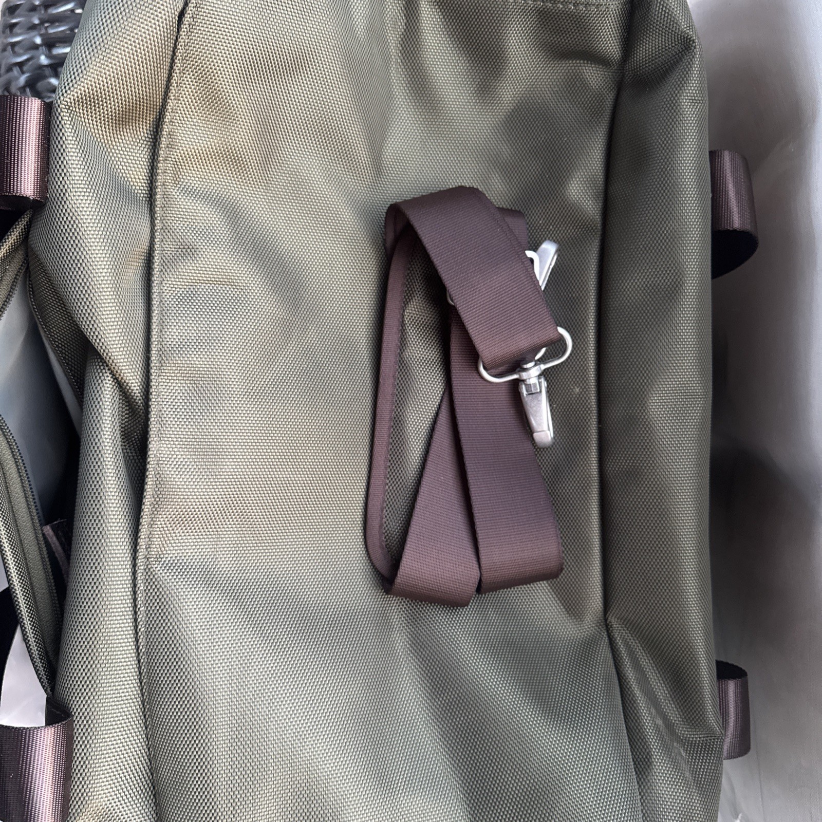 ABERCROMBIE & KENT Large Duffle Bag Travel Weekender Safari Green with Strap**