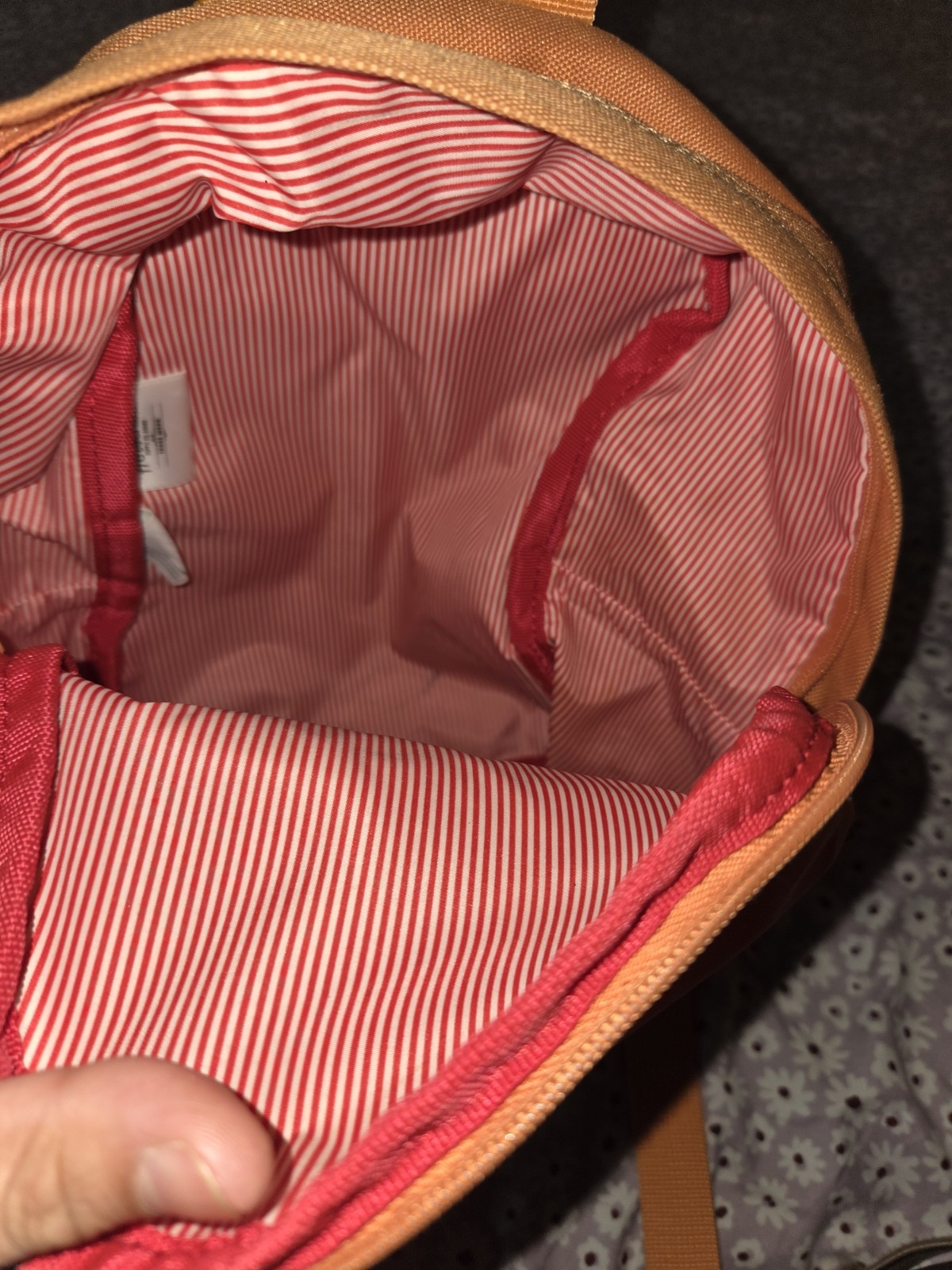 Herschel Supply Co. Backpack Camel Unisex Pre-Owned, but in very good condition.