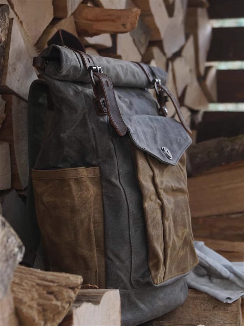 Men Retro Oil Wax Canvas Backpack Shoulder Bag Leisure Travel Knapsack