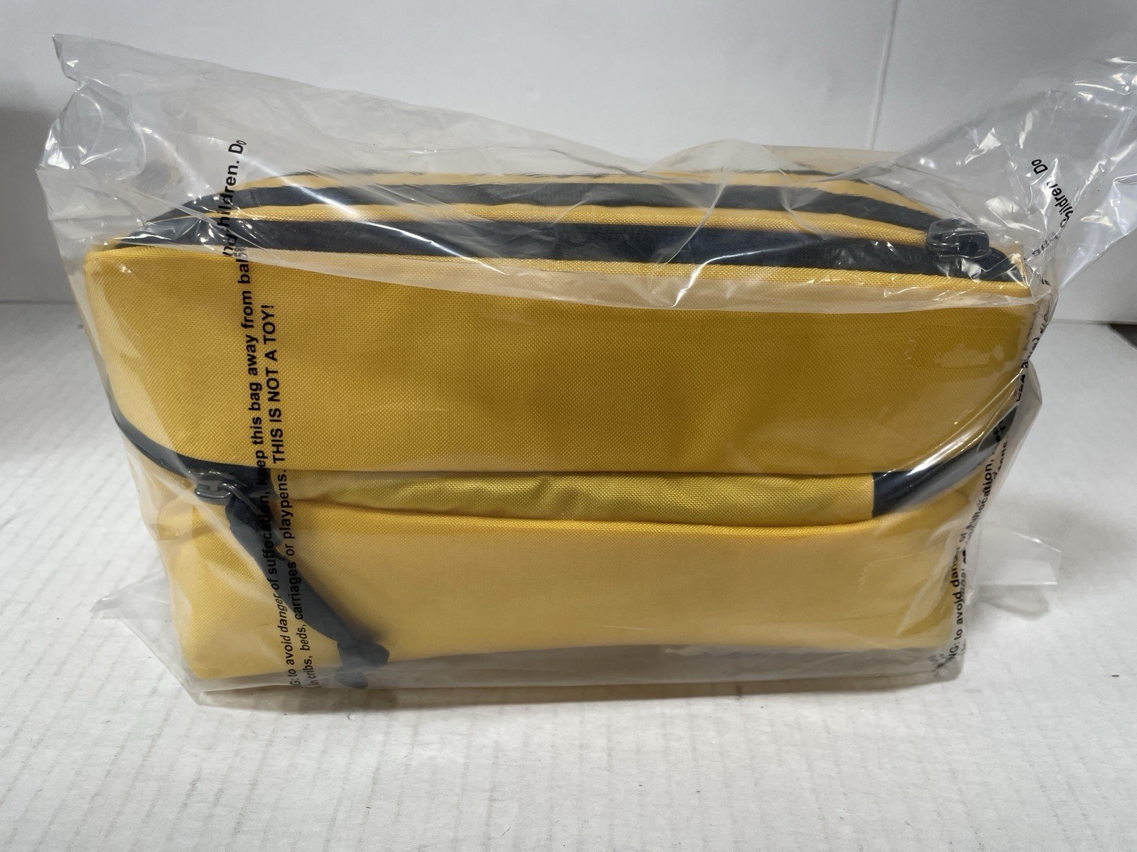 EVERGOODS CIVIC ACCESS POUCH 2L – Expedition Yellow Size: 24.1 x 8.9 x 14.6 (cm)