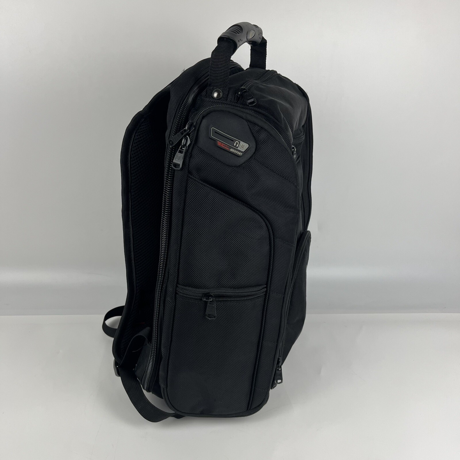 FUL Back Pack Lap Top Audio Pocket Shoulder Straps Padded Back Handle Black