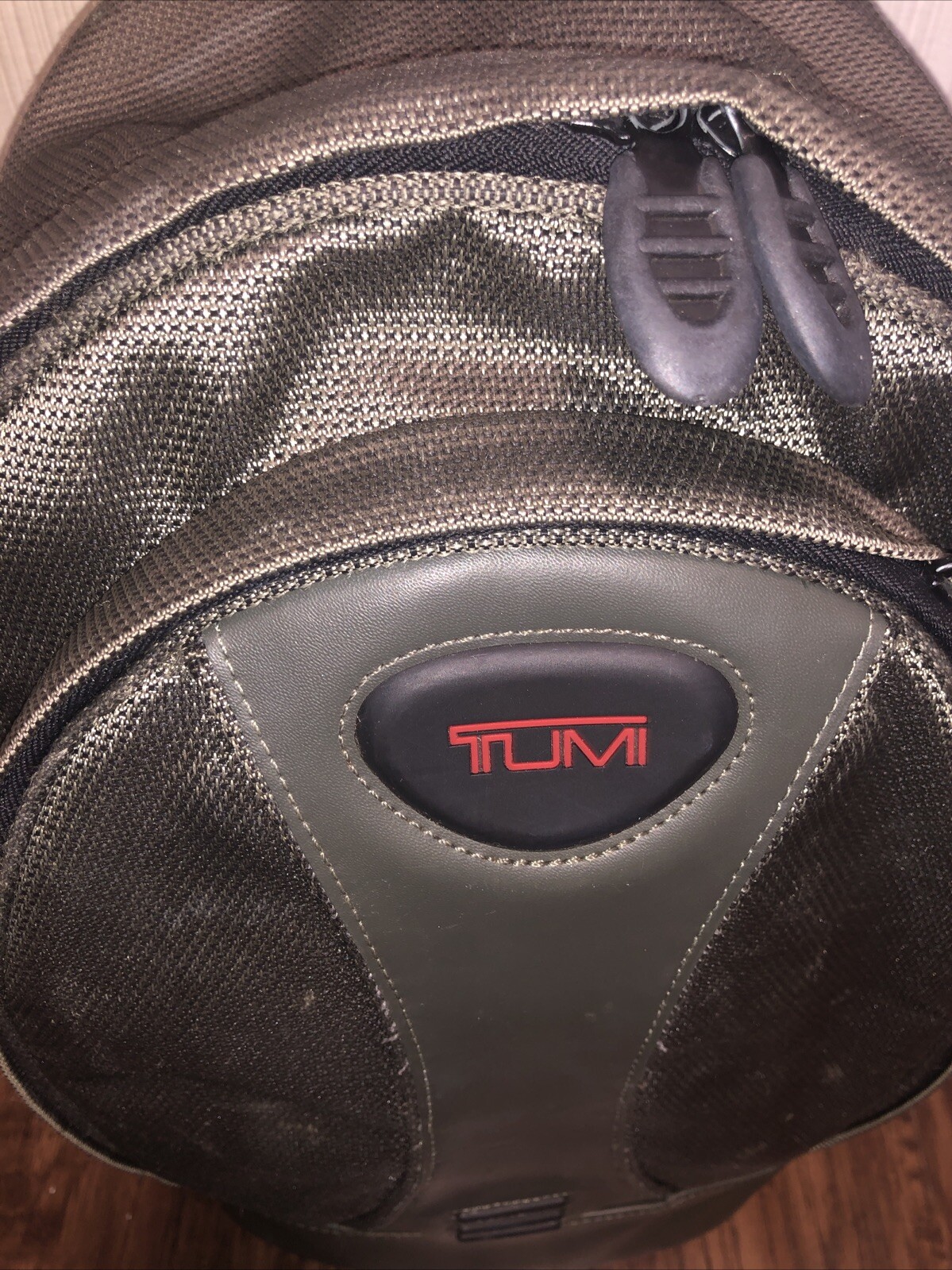 Tumi T2 Tech Backpack 513G Olive Green Appr 16x11x8 Ballistic Nylon & Leather B1