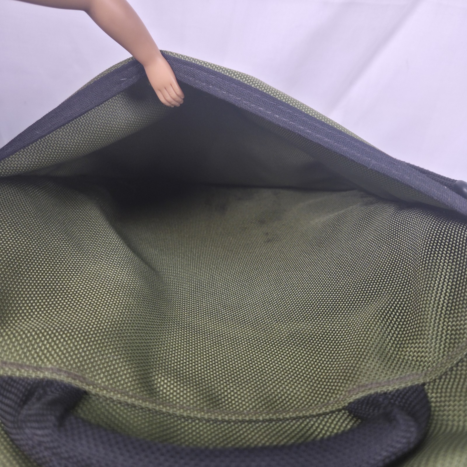 Tom Bihn Ristretto Crossbody Messenger Travel Bag For Macbook 13 USA Olive Green