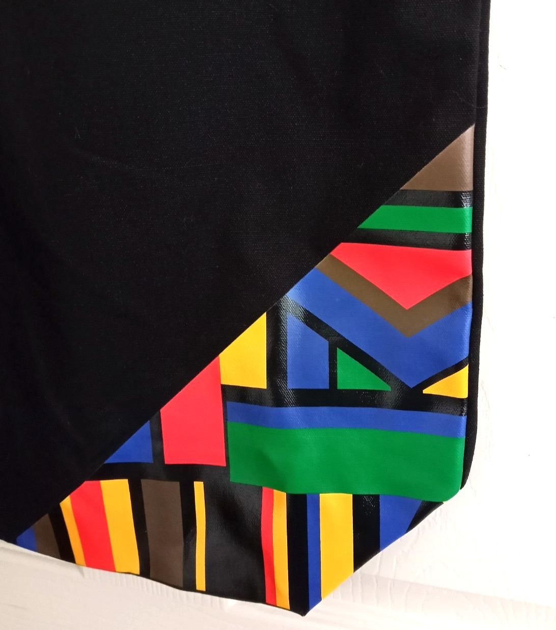 RARE Nike URBAN JUNGLE Heritage CANVAS TOTE BAG Black MULTICOLOR GRAPHICS Peace