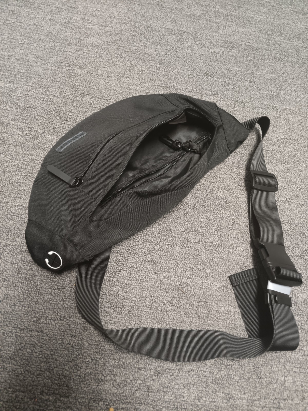 Nrand New Basic Black MAXTOP Fanny Pack Unisex Multiple Compartments
