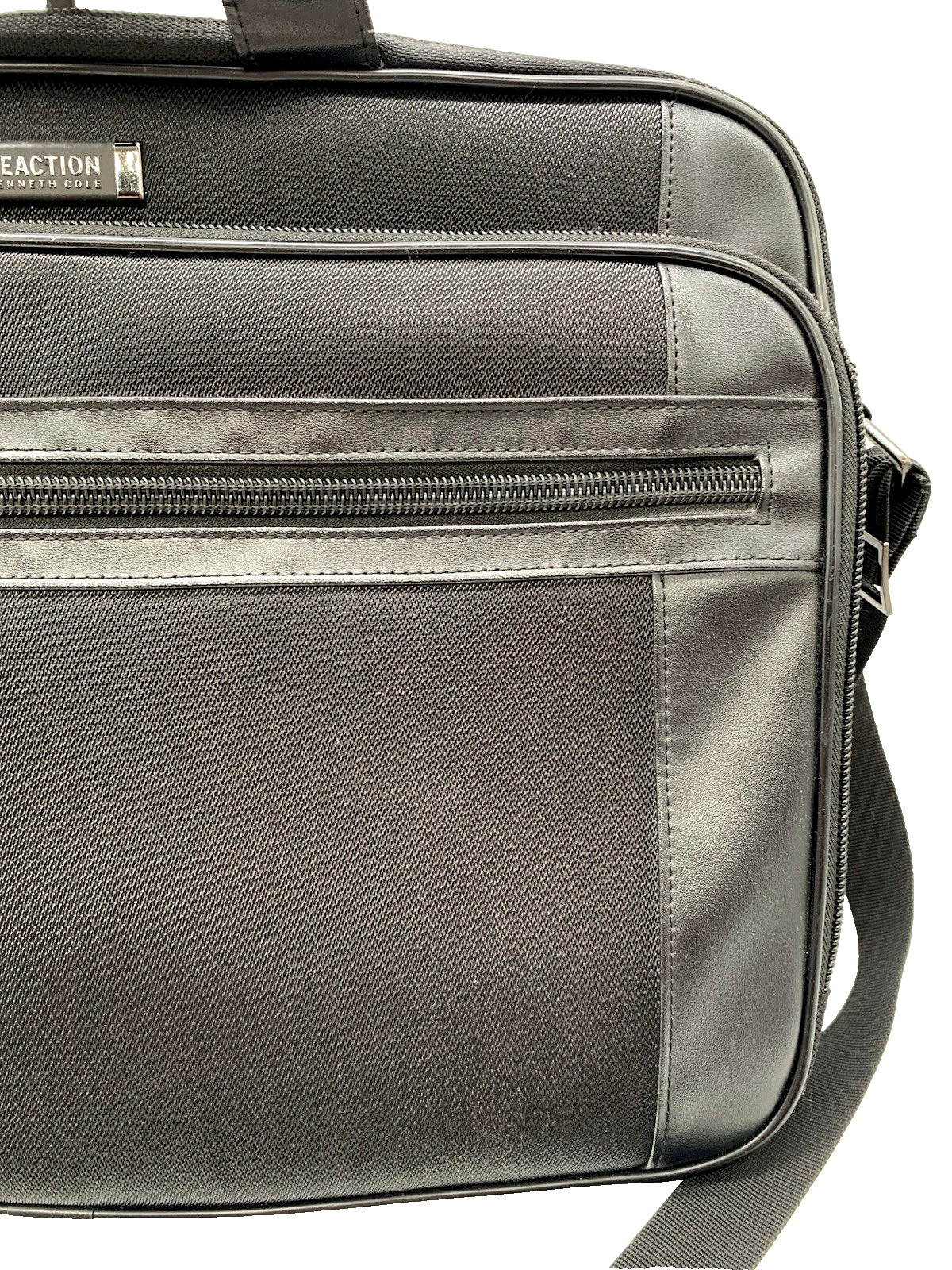 Kenneth Cole Reaction R-Tech 536735 Laptop Briefcase Messenger Bag 18.5 x 13 EUC