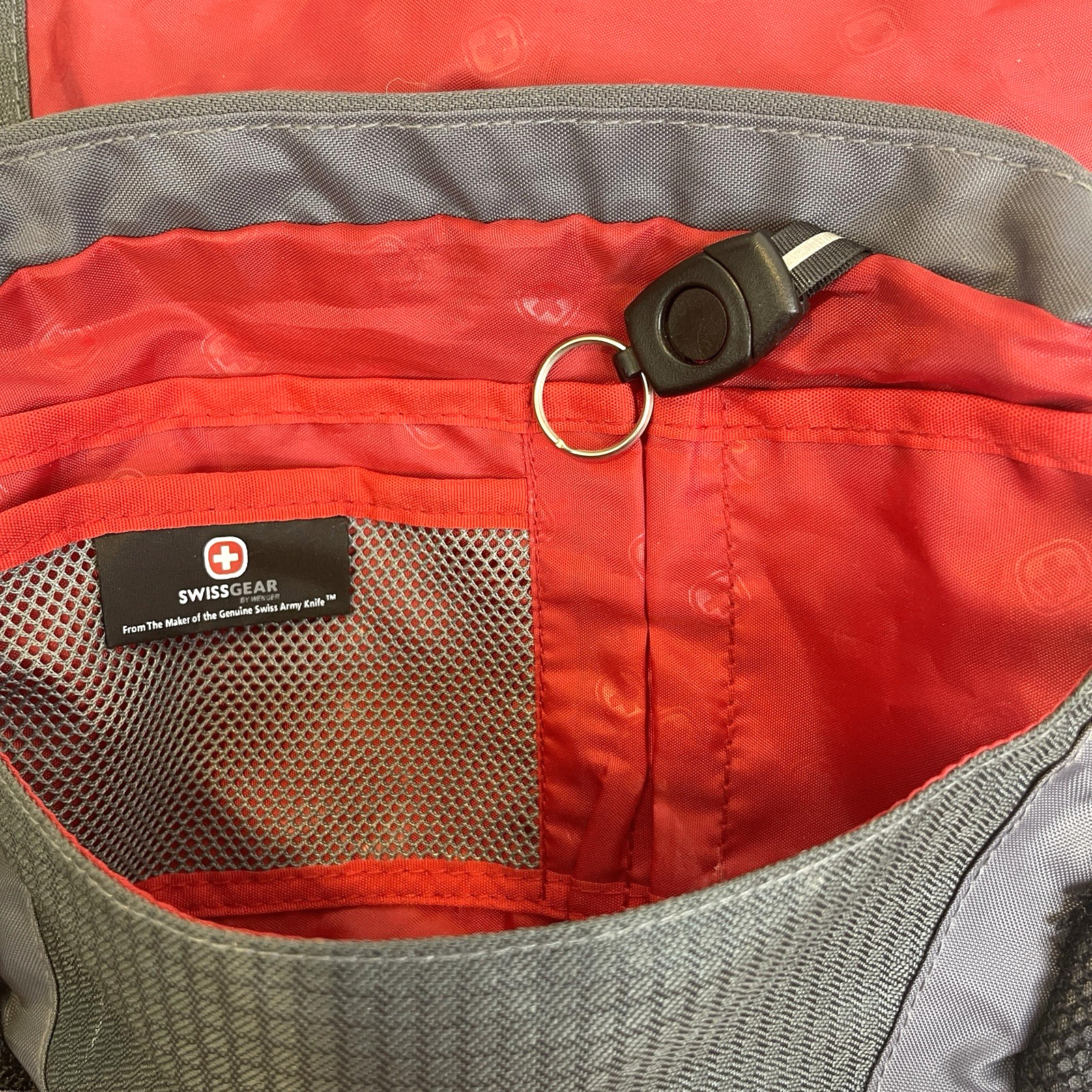 Swiss Gear Gray Adjustable Strap Day Bag Travel Hiking Messenger Toiletry Acces