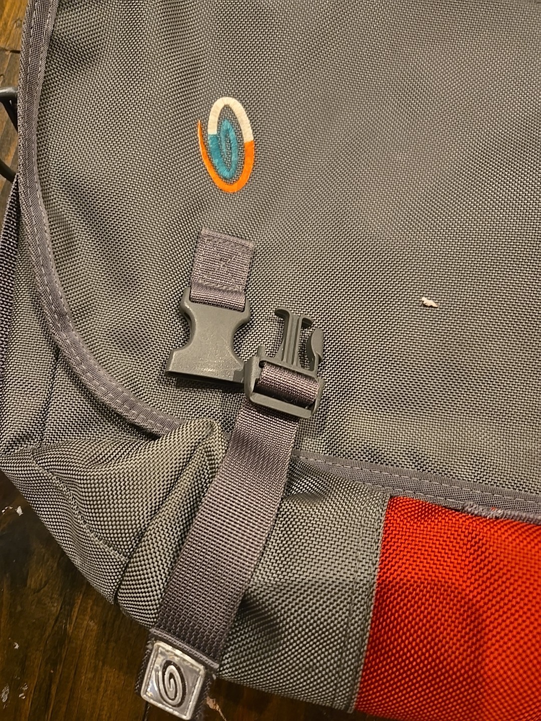 Timbuk2 Messenger Laptop Bag Maroon and Gray Classic Some Wear See Pic